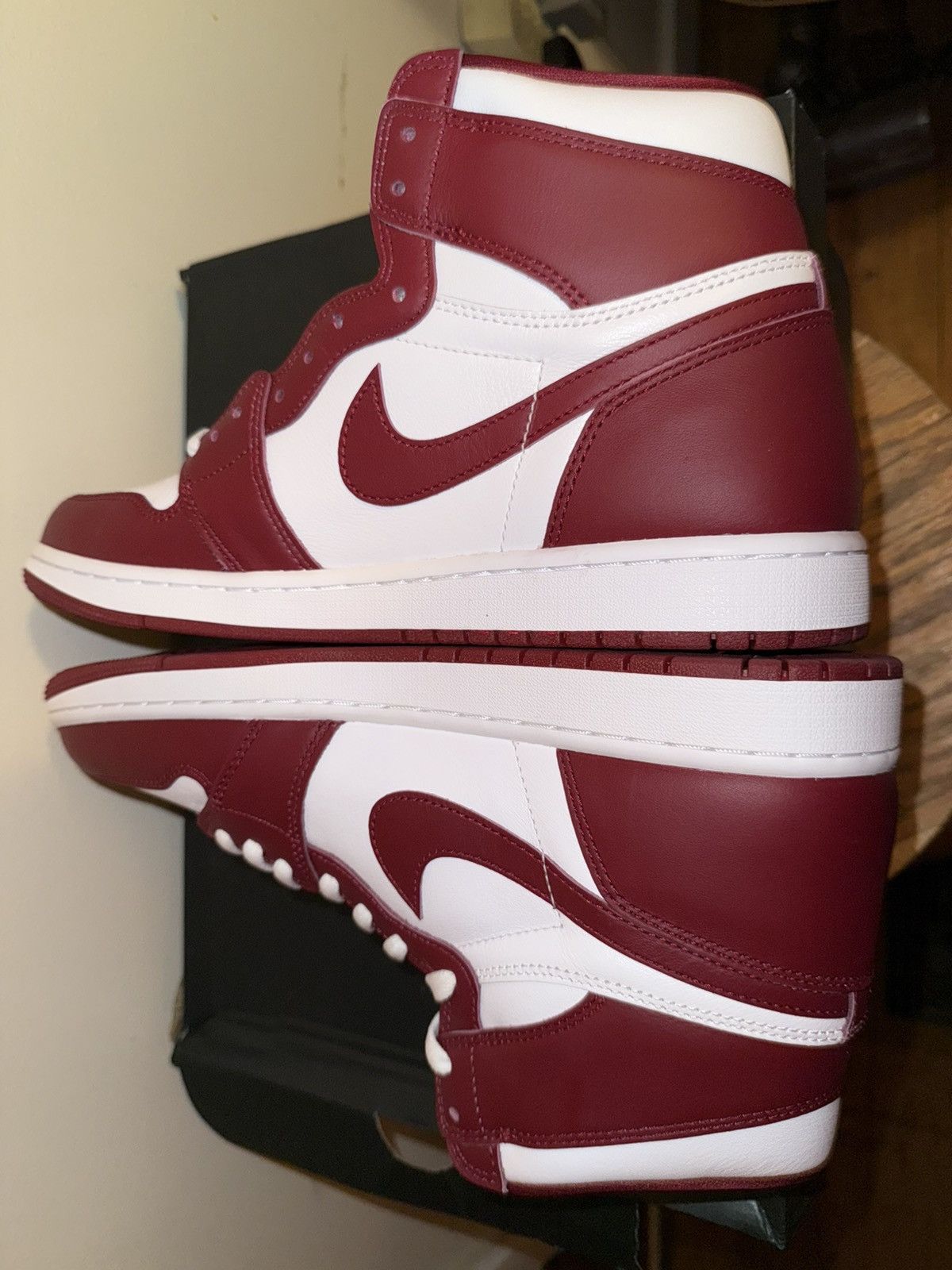 Jordan Brand Nike Air Jordan Retro 1 Artisanal Team Red NEW w/Xtra laces! Size US 11.5 / EU 44-45 - 10 Thumbnail