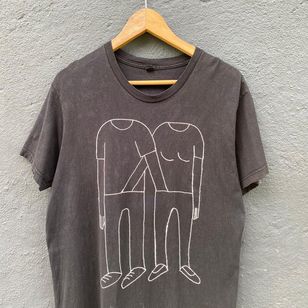 Band Tees Thrashed Faded Vintage Catfish And The Bottlemen Band Tee Size US L / EU 52-54 / 3 - 2 Thumbnail