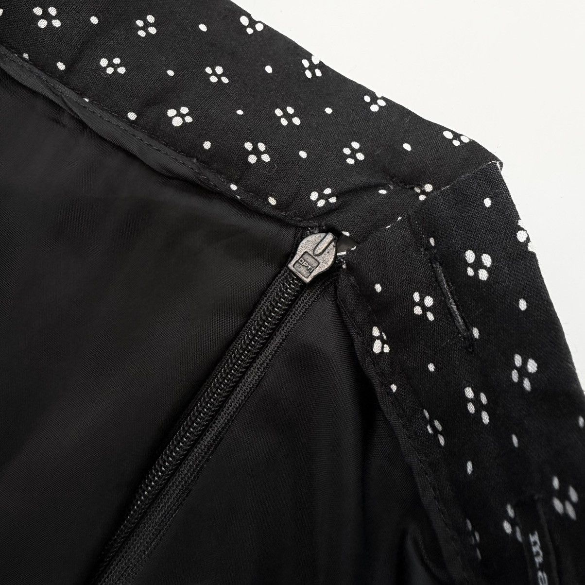 Marimekko 2000s Marimekko Stardust Polka Dots Pleated Midi Skirt Size 24" / US 00 / IT 34 - 6 Thumbnail