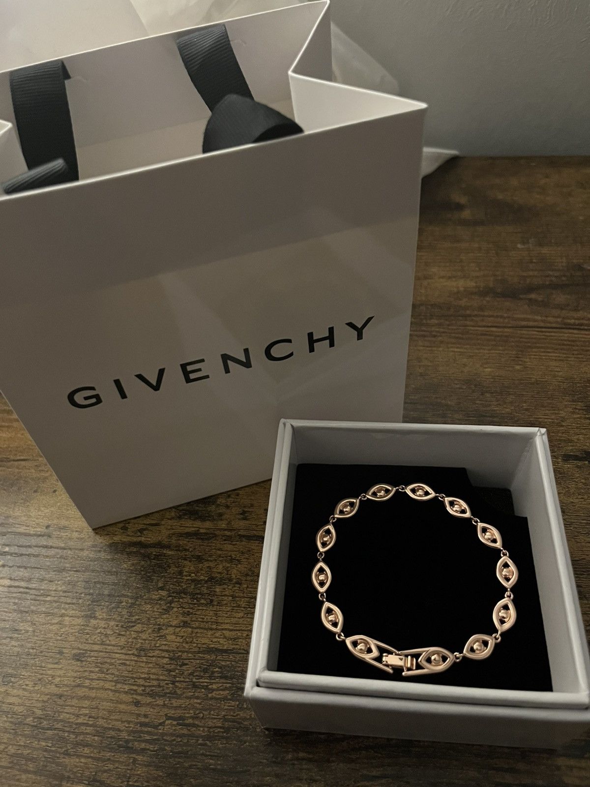 Givenchy Rose Gold Givenchy Bracelet🌹✨ Size ONE SIZE - 3 Thumbnail