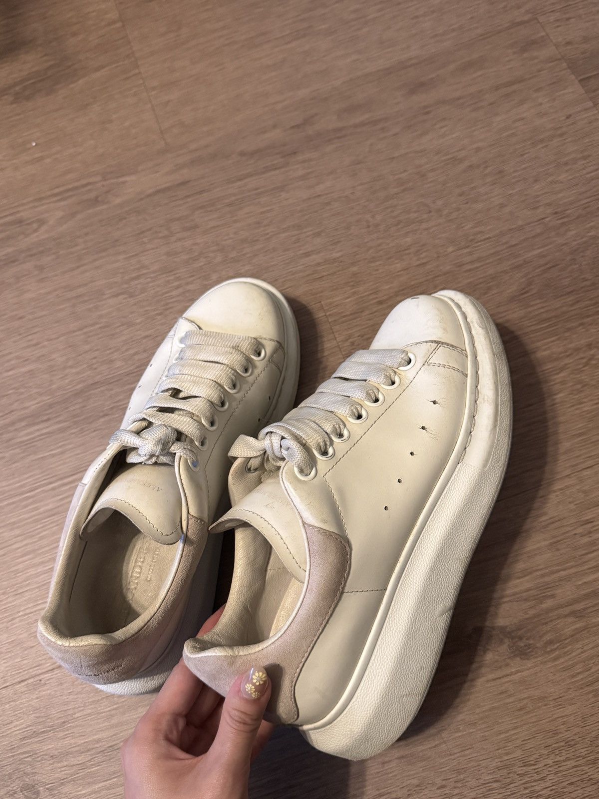 Alexander McQueen Women's Oversized Sneaker in White/Patchouli Size US 7 / IT 37 - 4 Thumbnail