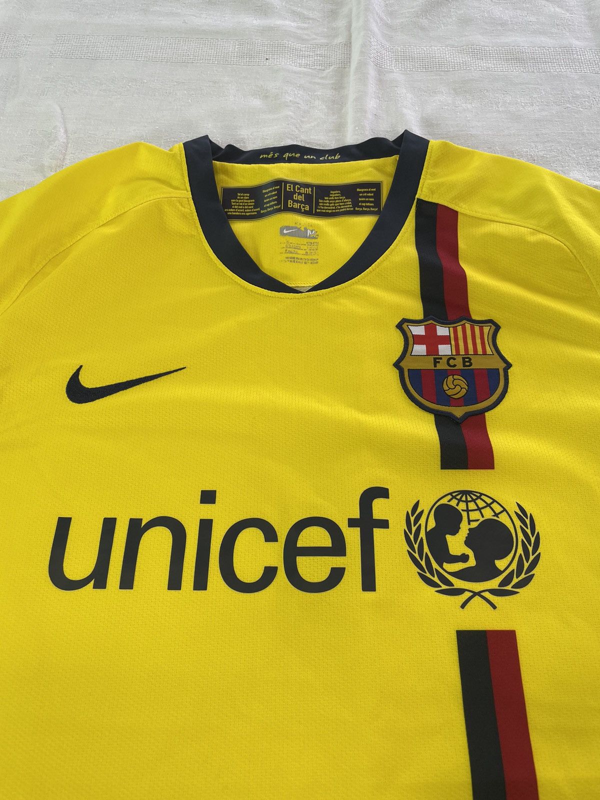 Nike Barcelona 2008/2009 Away Football Shirt Nike Soccer Jersay Size US M / EU 48-50 / 2 - 3 Thumbnail