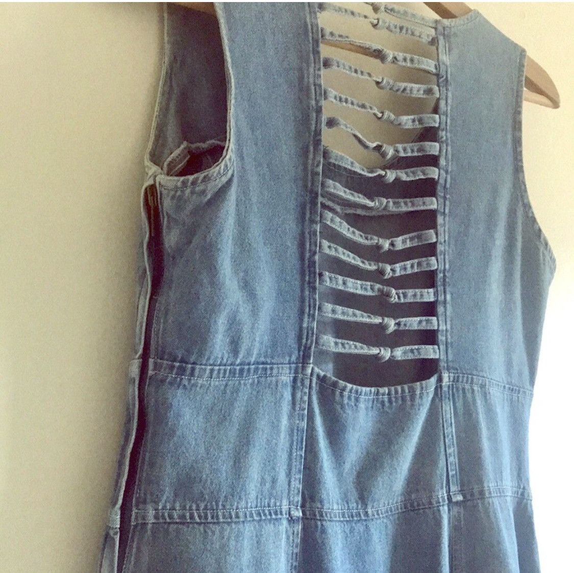 Vintage VINTAGE R&R LIGHT WASH DENIM JEAN CUTOUT BACK MAXI DRESS Size L / US 10 / IT 46 - 2 Thumbnail