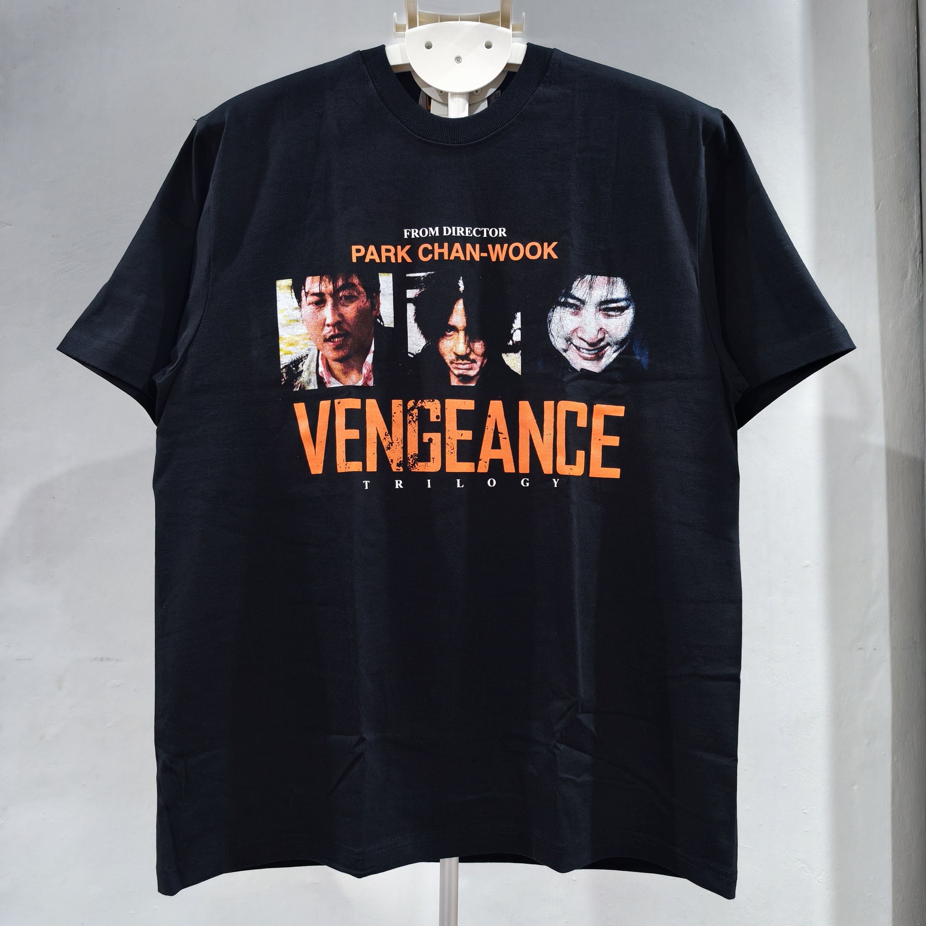 Other Vengence Trilogy (Park Chan-Wook) T-shirt Size US XL / EU 56 / 4 - 1 Thumbnail