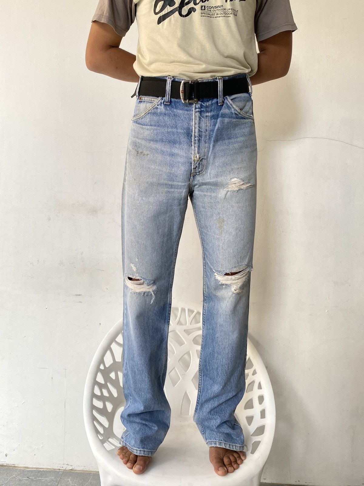 Levi's DISTRESSED 1980s Levi’s 517 Bootcut Washed Blue Jeans Size US 33 - 18 Thumbnail