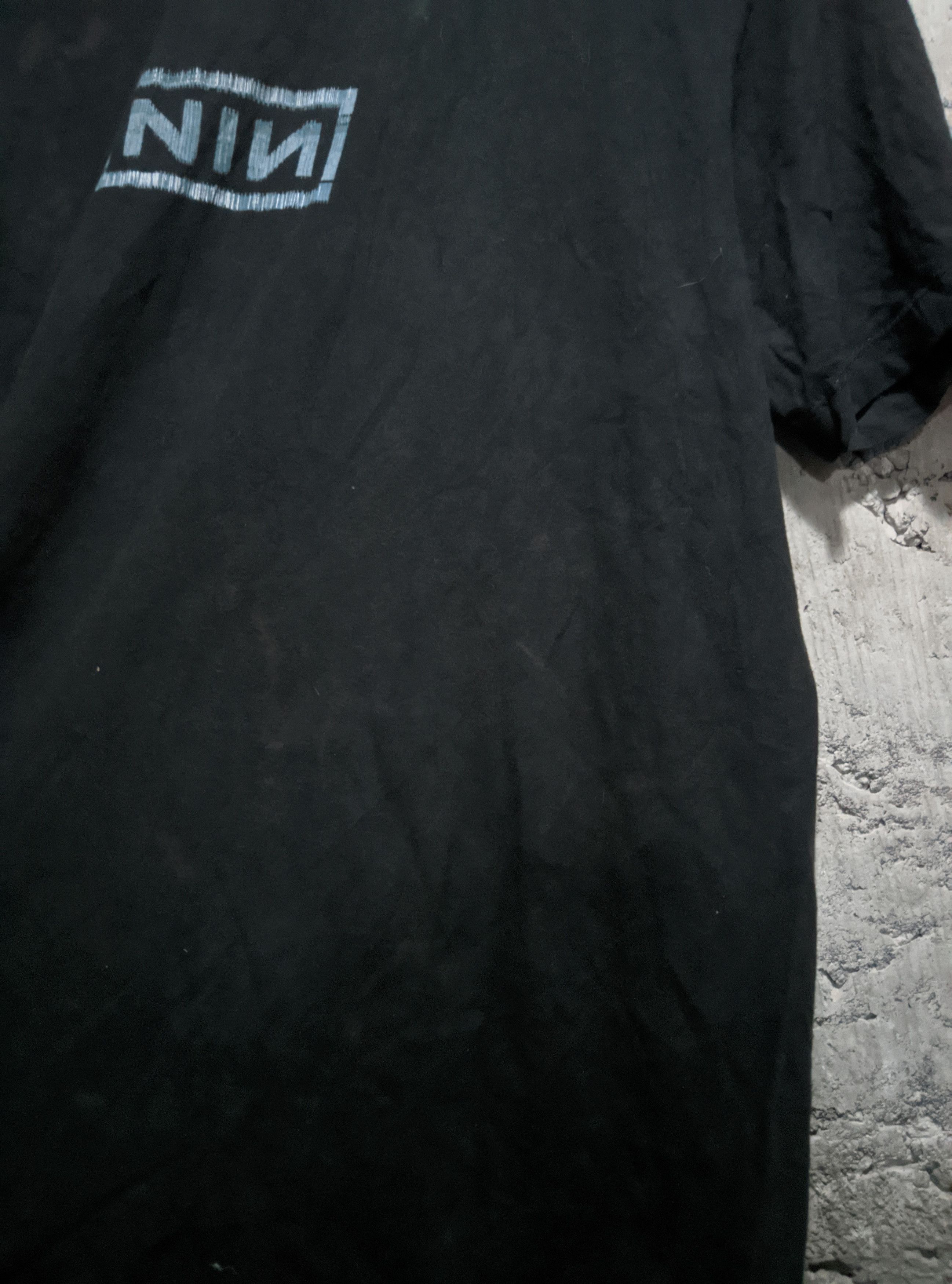 Band Tees Vintage 2006 nine inch nails Nin live with teeth tour Size US L / EU 52-54 / 3 - 4 Thumbnail