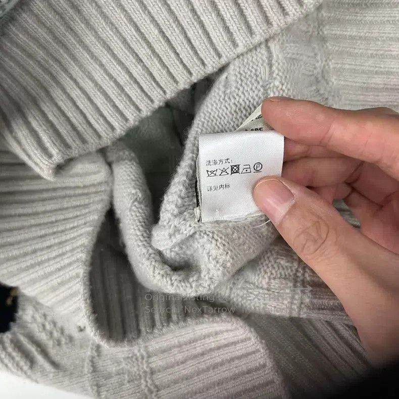 Hermes Hermes Wool Embroidered Sweater Size US M / EU 48-50 / 2 - 9 Thumbnail