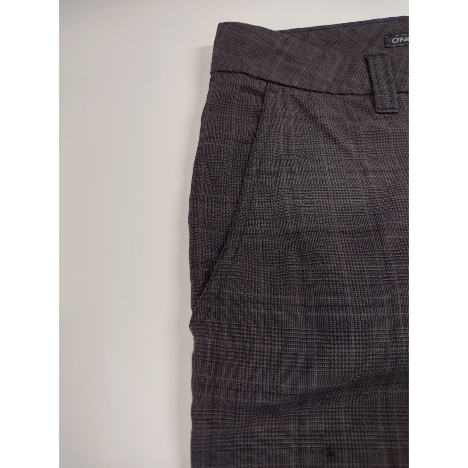 O'Neill O'Neill Chino Shorts Mens 34 Black/Grey Plaid 11" Flat Front Relaxed Fit #2670 Size US 34 / EU 50 - 6 Thumbnail