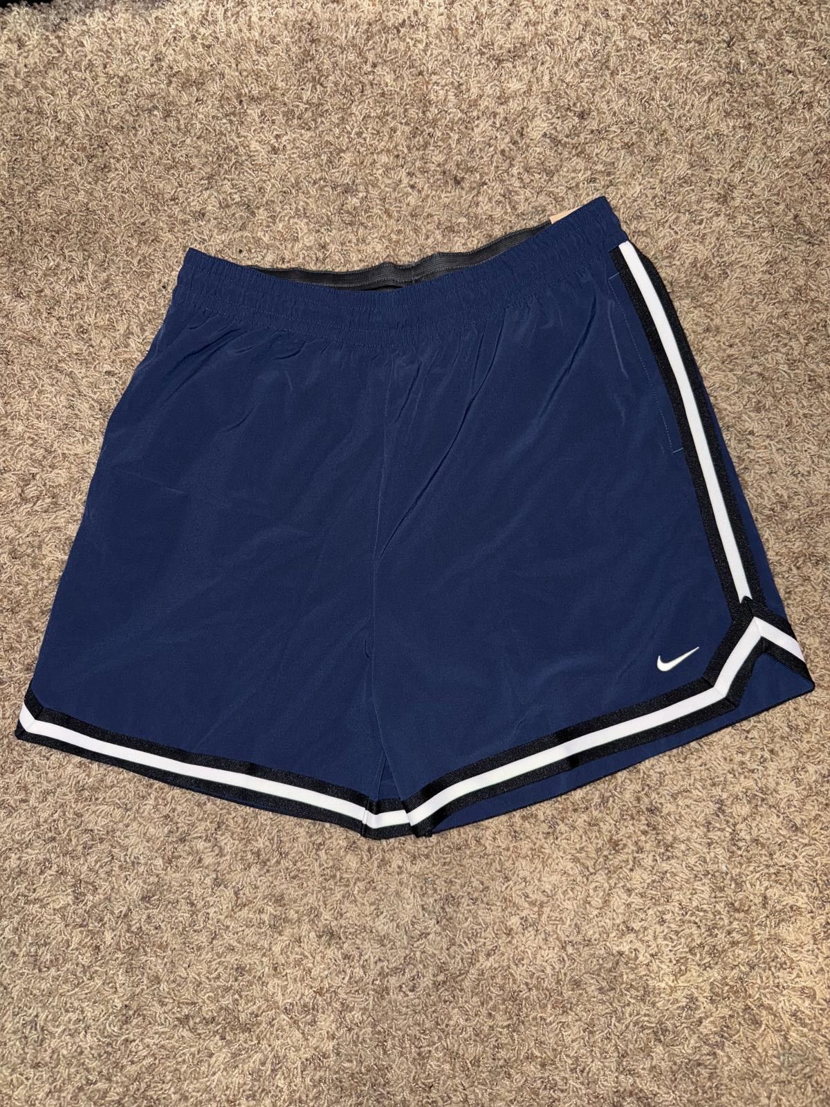 Nike Nike Men’s DNA Dri-FIT 8" Basketball Woven Shorts Sample Size US 36 / EU 52 - 1 Thumbnail