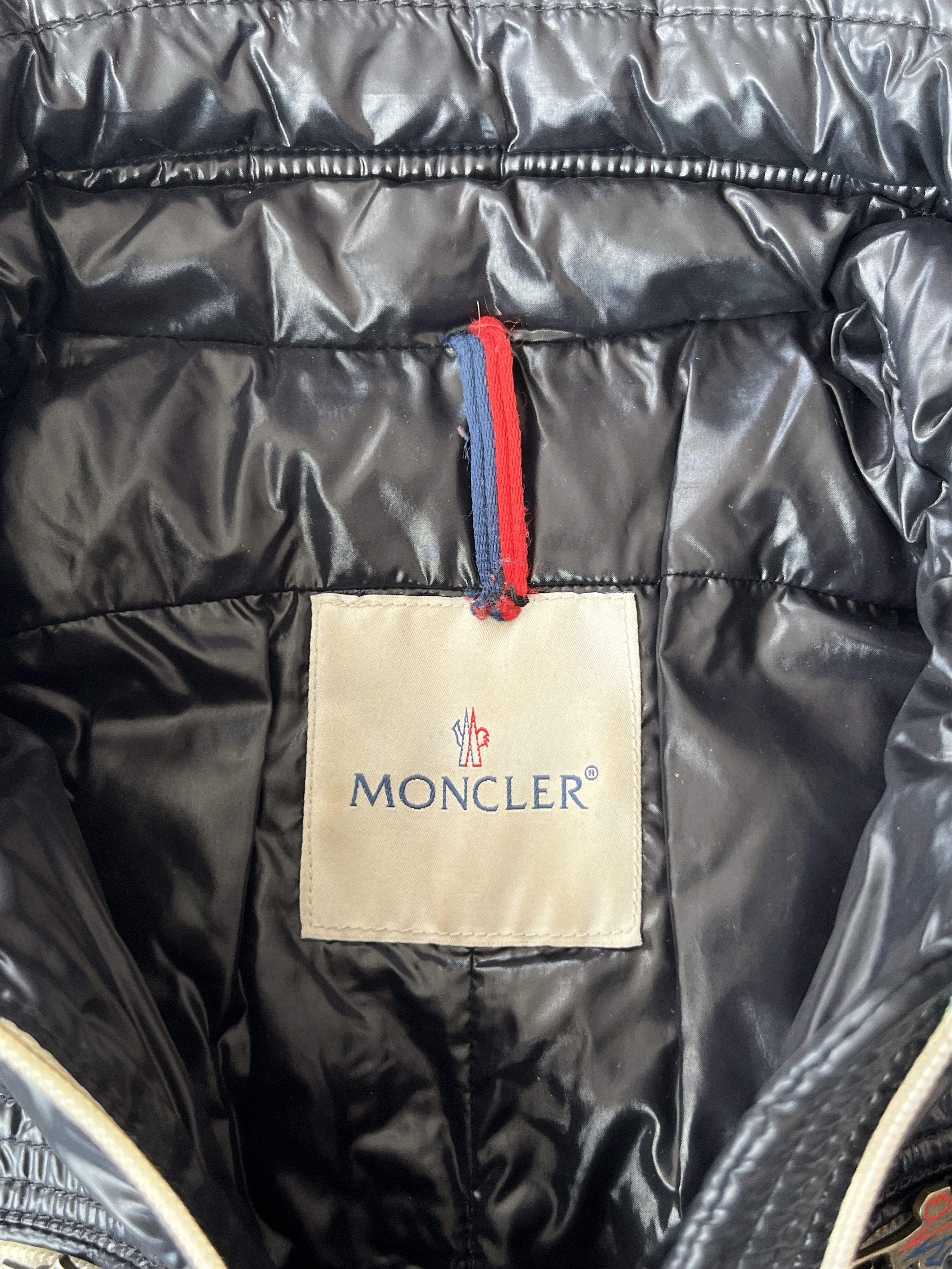 Moncler MONCLER GRENOBLE ATLANTA Vintage Puffer Jacket Very Rare Size L / US 10 / IT 46 - 14 Thumbnail