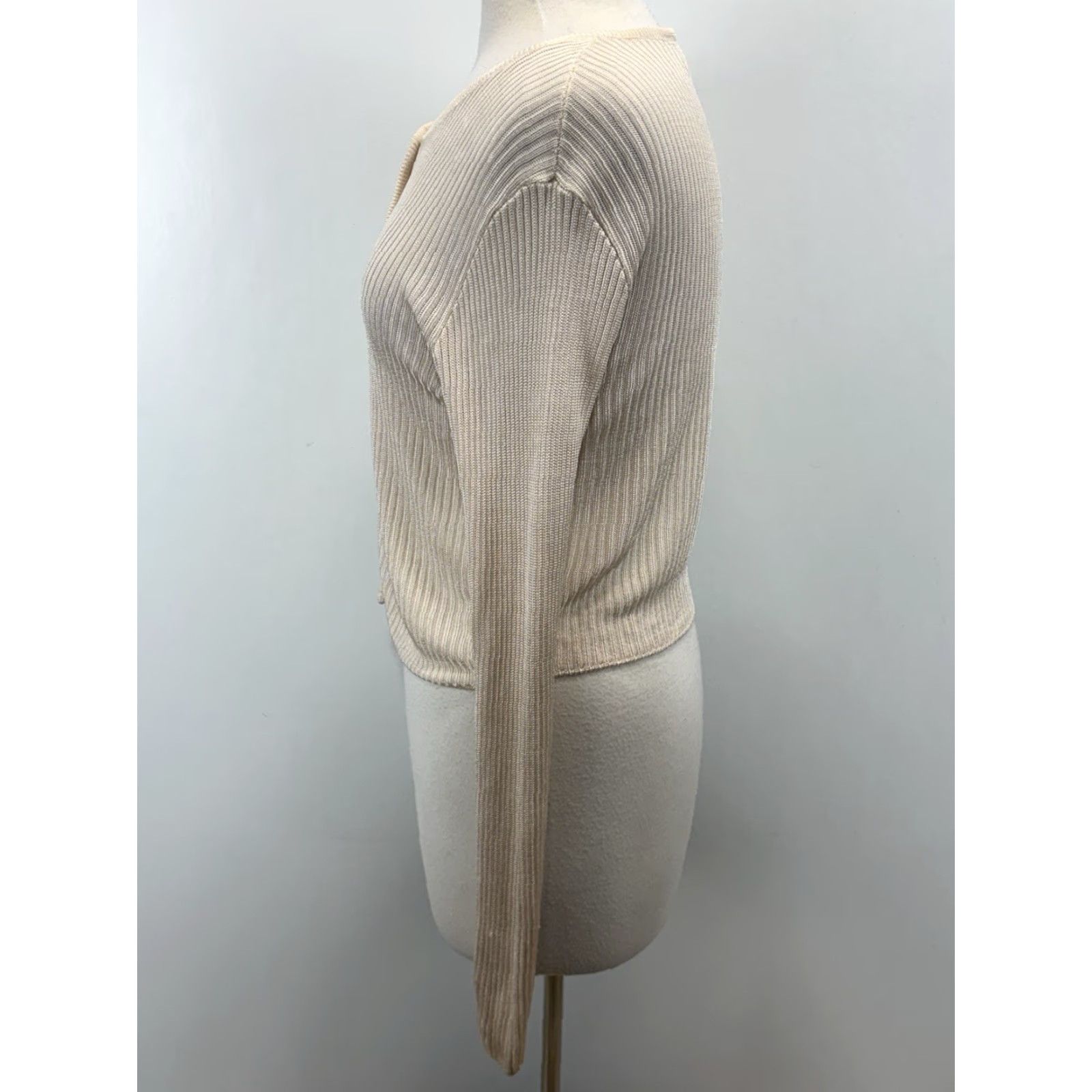 Vintage VINTAGE 525 America Cardigan Sweater Women’s Small Ivory Rayon Y2K Preppy Knit Round Neck Size S / US 4 / IT 40 - 2 Thumbnail