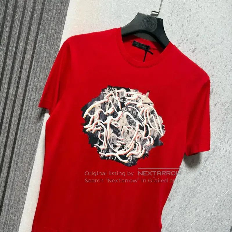 Versace Versace Men's Red Cotton Logo T-Shirt . Size US M / EU 48-50 / 2 - 7 Thumbnail