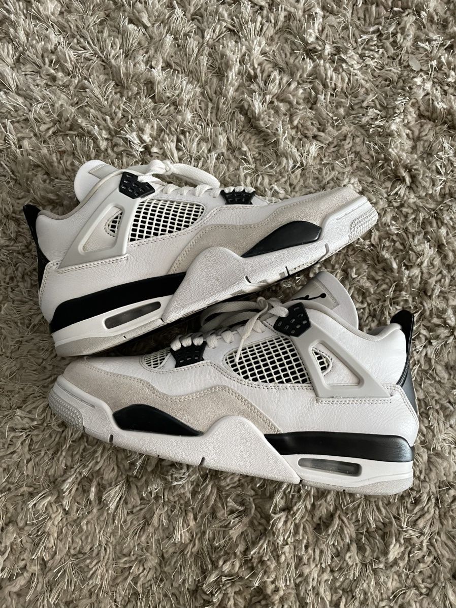 Jordan Brand Jordan 4 Military Black Size US 9 / EU 42 - 2 Thumbnail