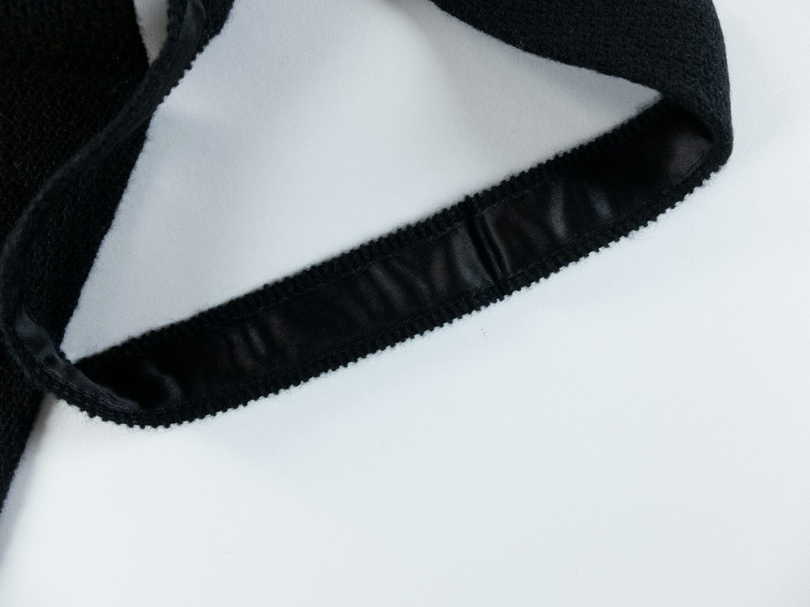 Burberry BURBERRY solid black knit cashmere tie authentic Size ONE SIZE - 6 Thumbnail