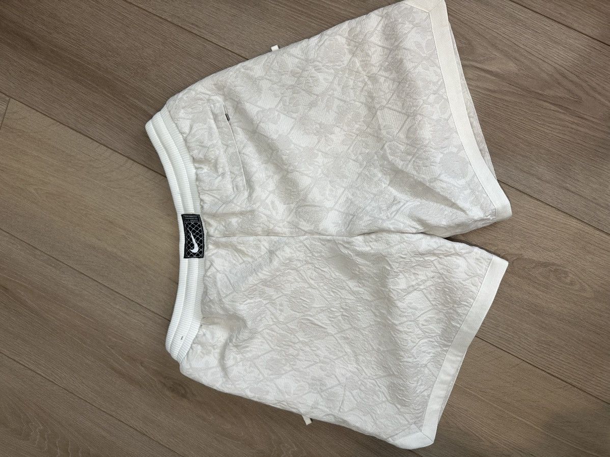Nike Nike Luxury Basketball Shorts Size US 36 / EU 52 - 5 Thumbnail
