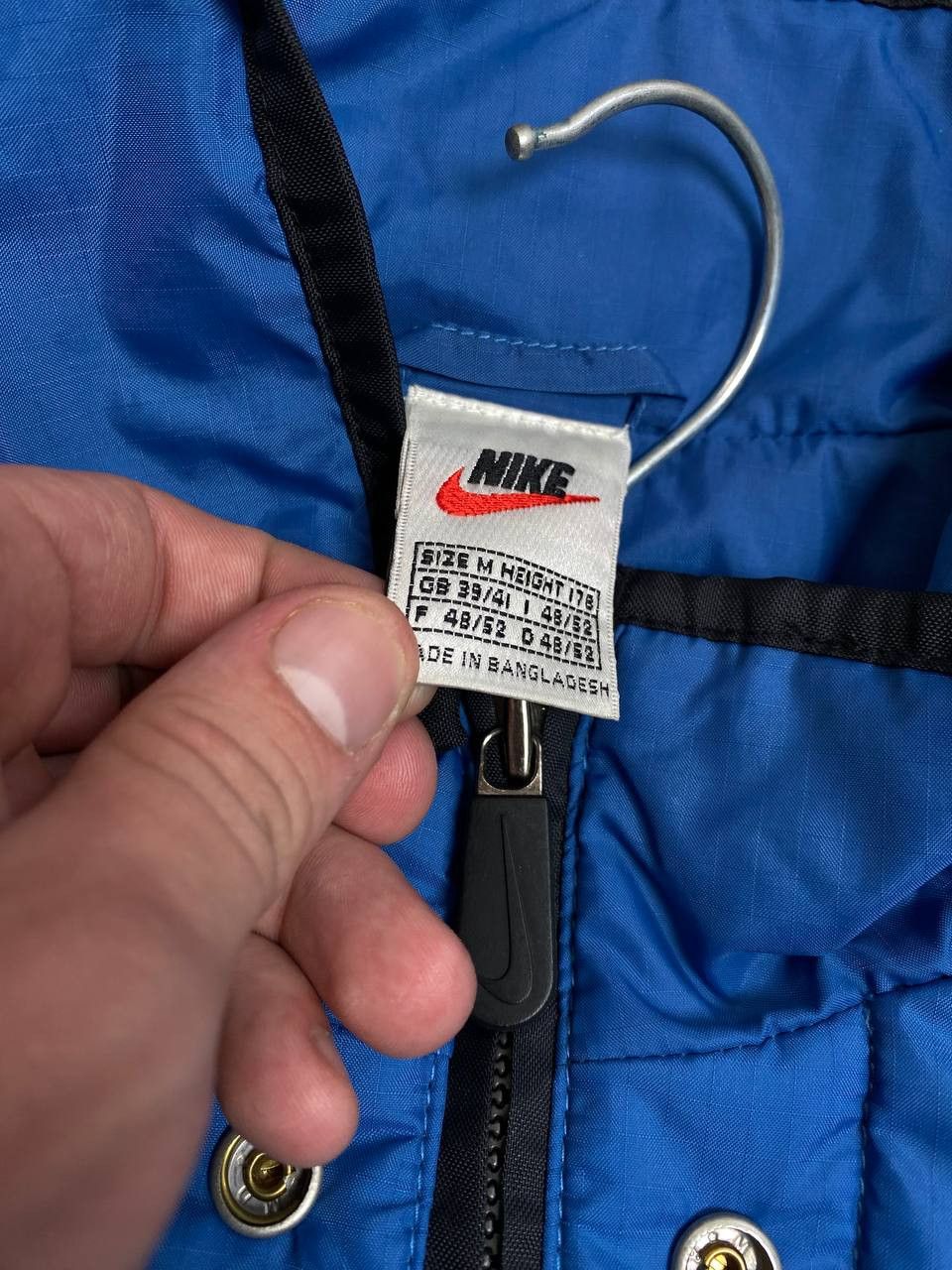 Nike vintage Nike Y2K blue logo jacket Streetwear Size US M / EU 48-50 / 2 - 2 Thumbnail