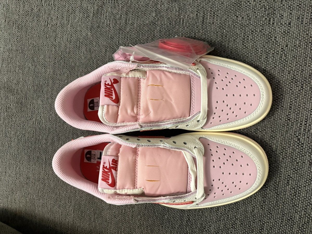 Nike Travis Scott Tropical Pink AJ1 Size US 5.5 / EU 38 - 2 Thumbnail