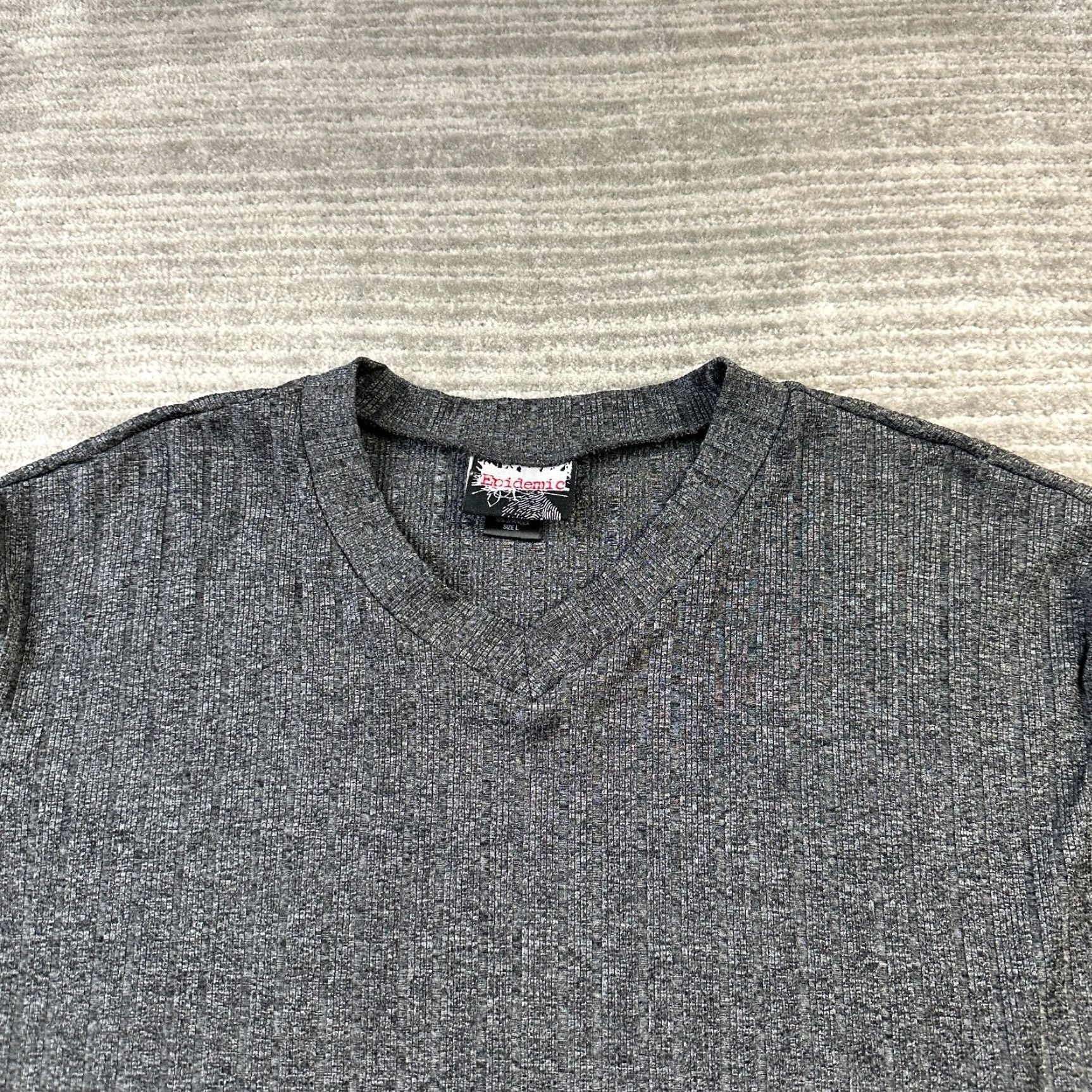 Vintage Epidemic Shirt Mens Large Textured Club Rave Grunge Skater Vintage 90s Y2K Shirt Mens Large Gray 90s"} Size US L / EU 52-54 / 3 - 3 Thumbnail