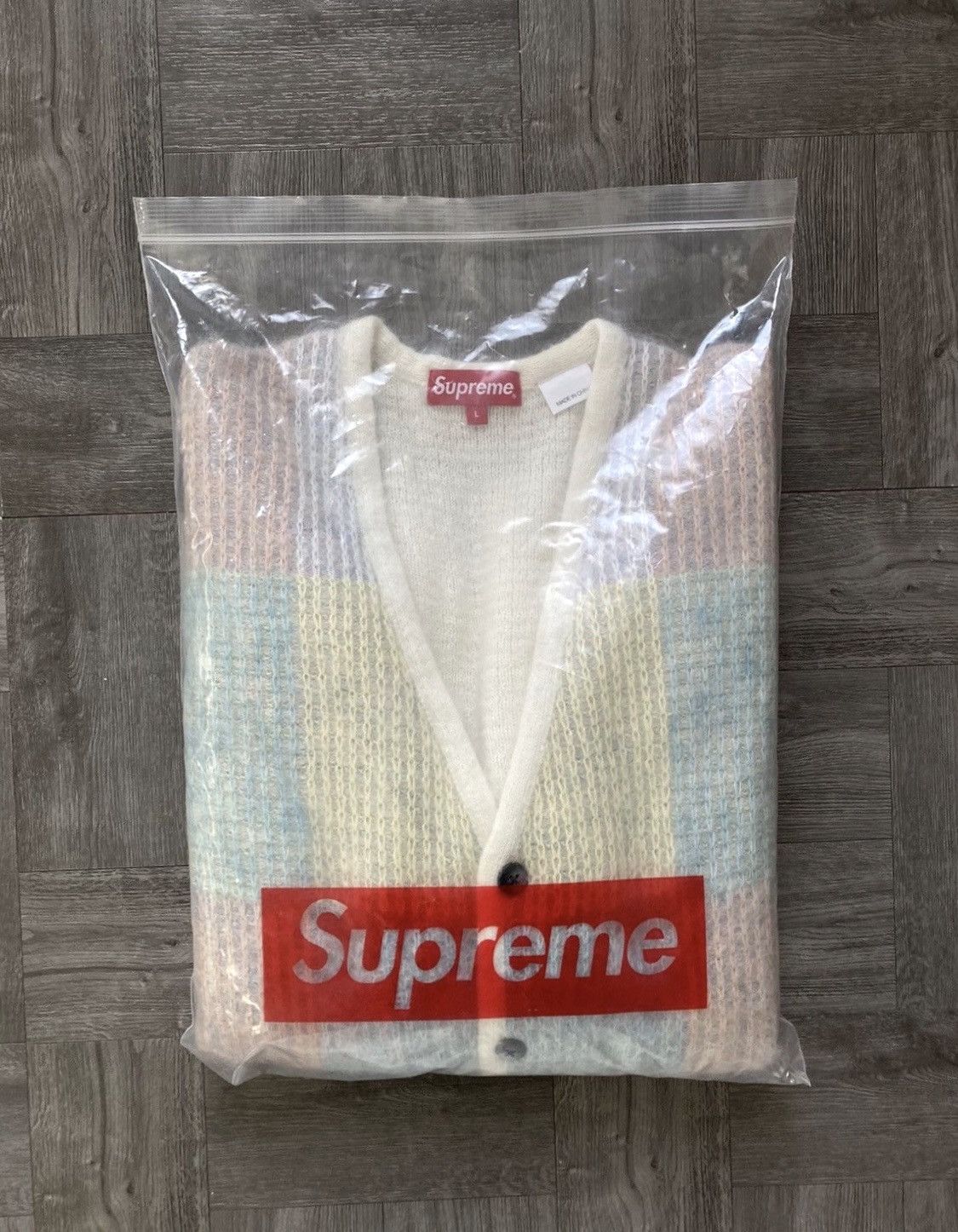 Supreme Supreme Brushed Grid Mohair Cardigan Size Large - NEW Size US L / EU 52-54 / 3 - 8 Thumbnail