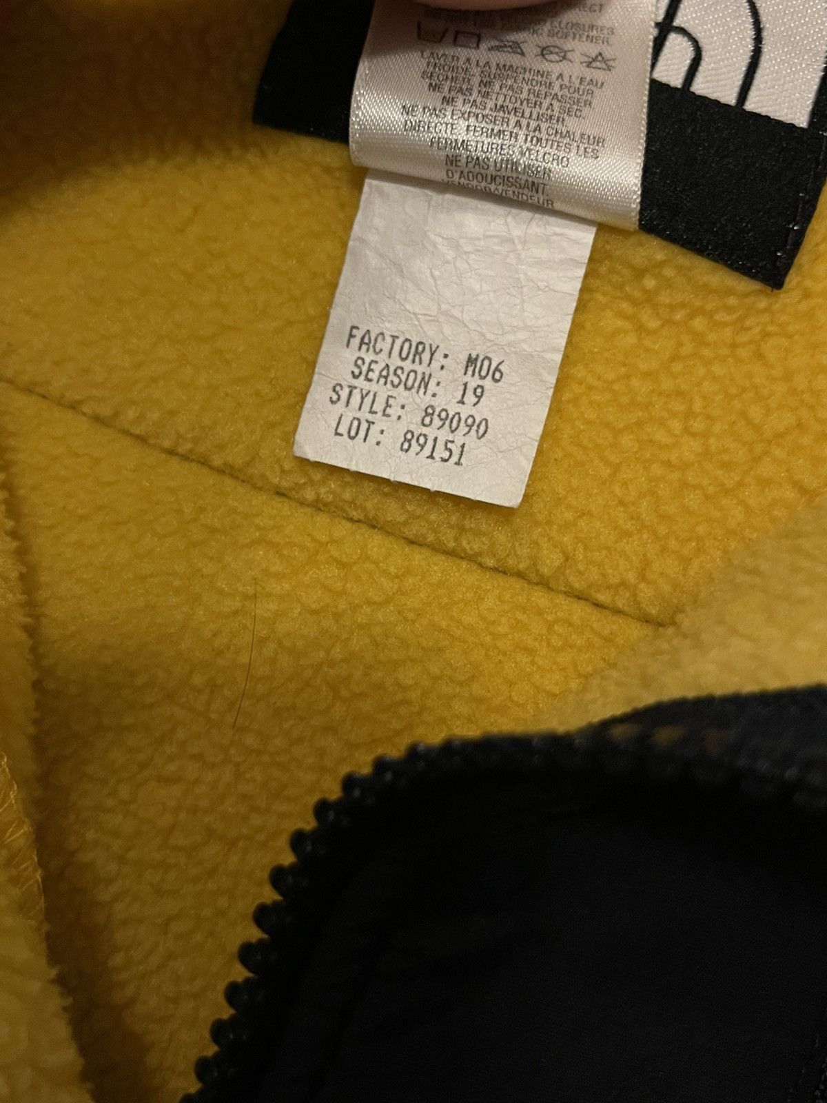 The North Face Vintage TNF The North Face Yellow Fleece Denali Vest Size US S / EU 44-46 / 1 - 6 Thumbnail