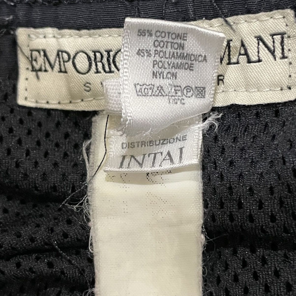 Emporio Armani Rare Vintage Emporio Armani Swimwear Logo Patch Board Shorts Size US 26 / EU 42 - 8 Thumbnail