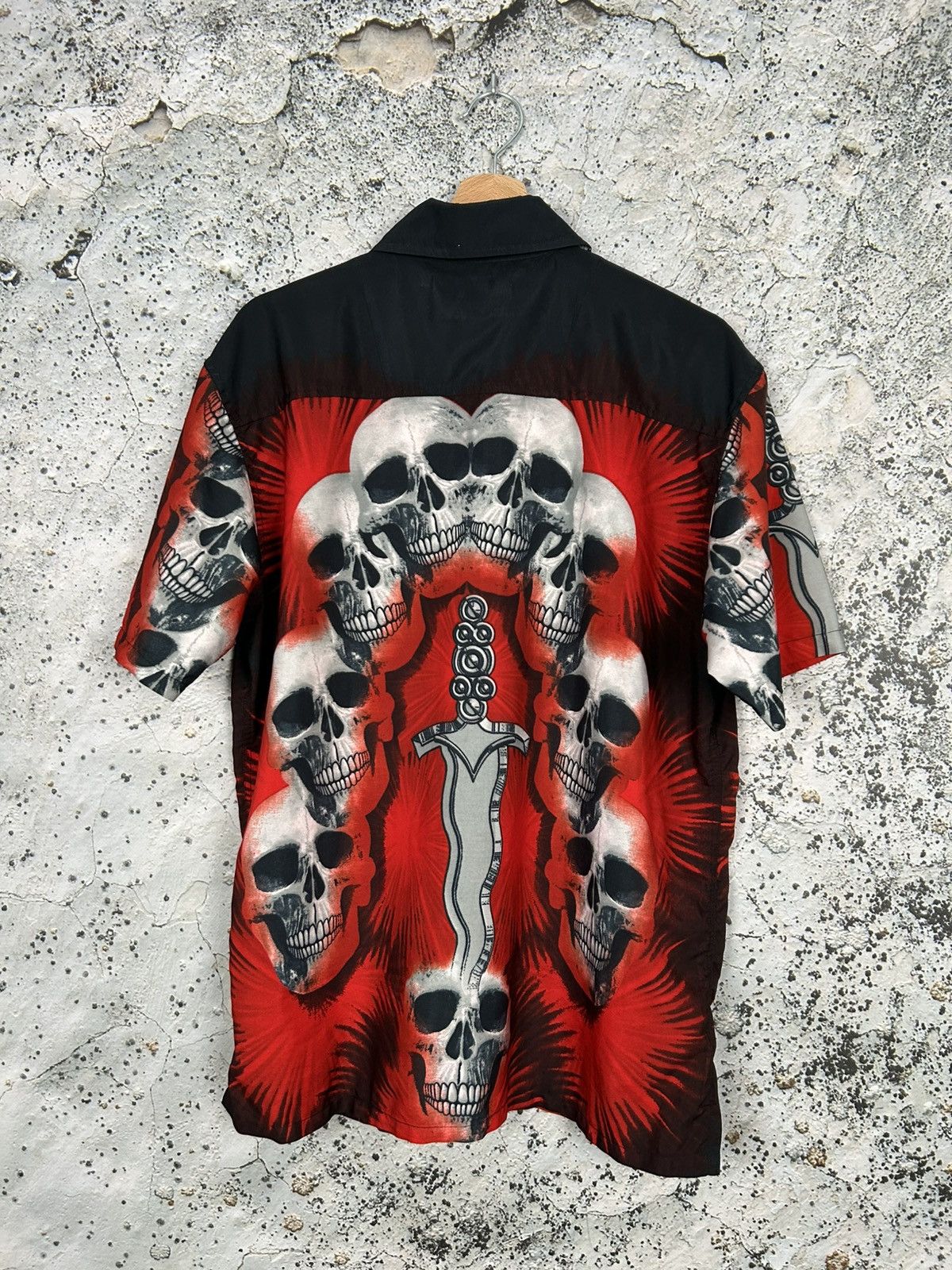 Vintage Vintage Affliction Skulls Horror Hawaiian Shirt Avant Garde Size US M / EU 48-50 / 2 - 5 Thumbnail