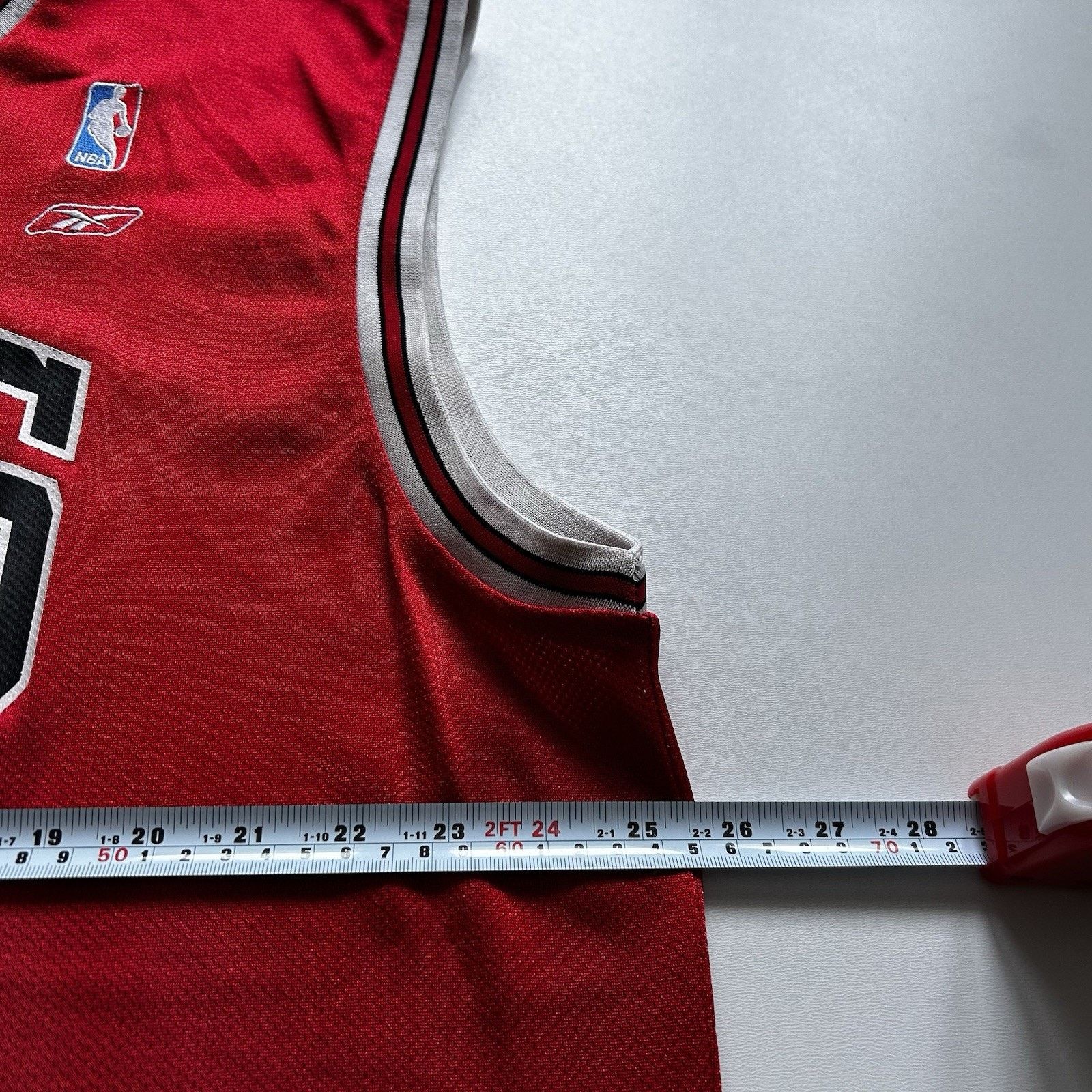 NBA Vintage Chicago Bulls Jersey Reebok Size XL Y2K NBA Rose #5 Size US XL / EU 56 / 4 - 5 Thumbnail