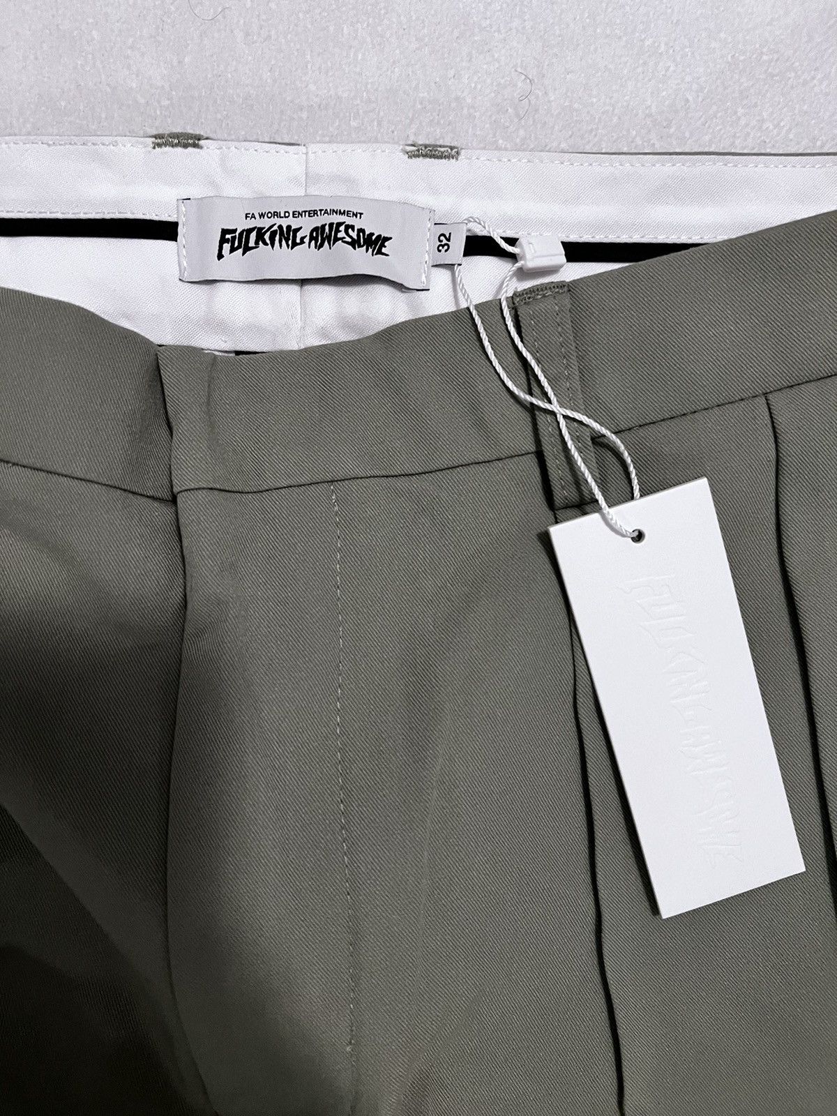 Fucking Awesome Fucking awesome pleated pants Size US 32 / EU 48 - 2 Thumbnail