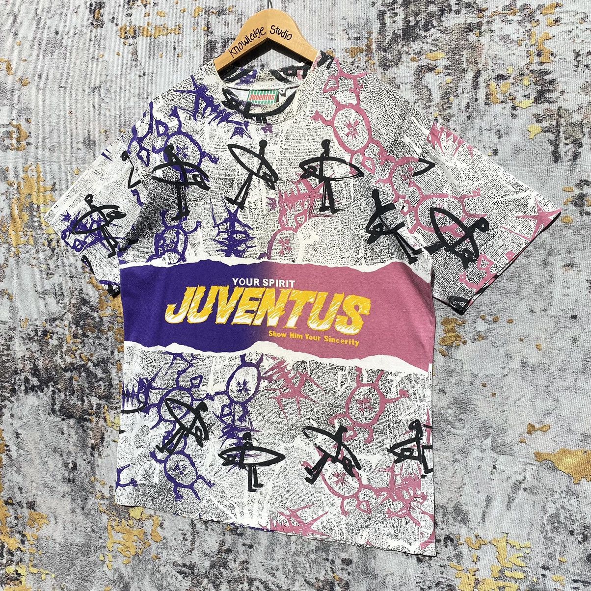 Vintage Vintage Juventus Over Print Shirt Juventus Size US M / EU 48-50 / 2 - 4 Thumbnail