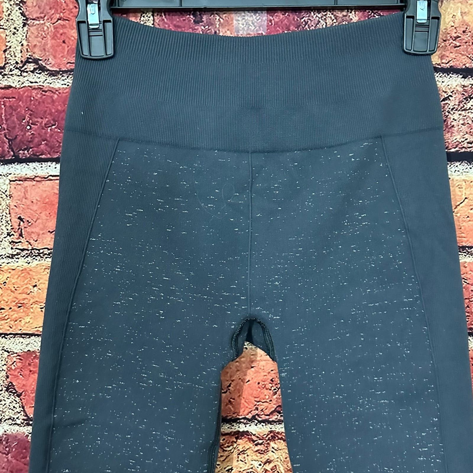 Lululemon Lululemon seamless leggings size 4 Size 27" / US 4 / IT 40 - 2 Thumbnail