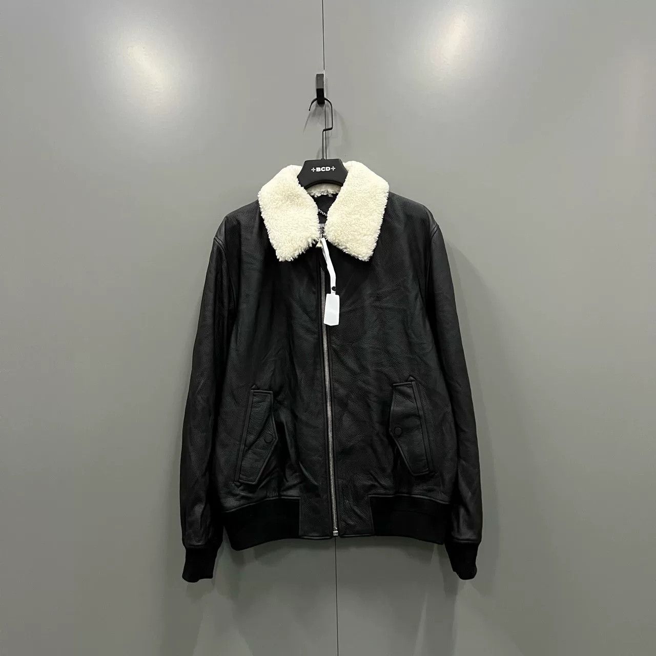 Louis Vuitton black shearling leather jacket by louis vuitton Size US XXL / EU 58 / 5 - 1 Thumbnail