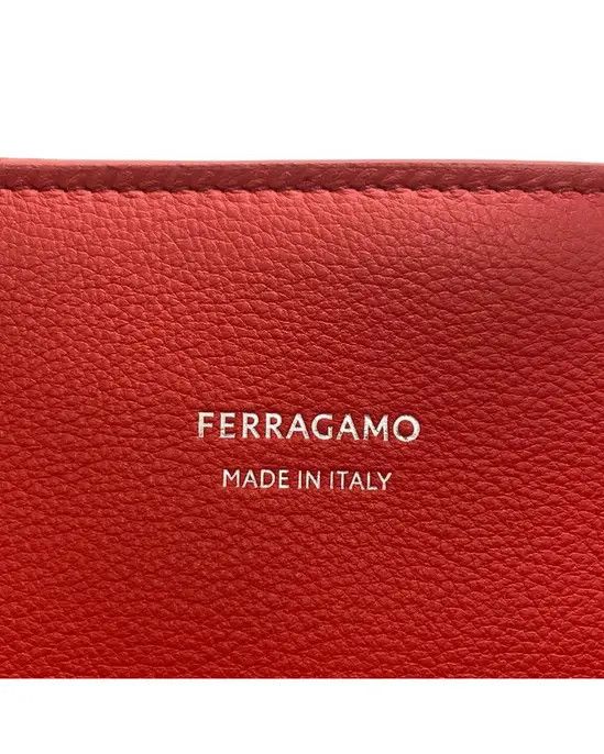 Salvatore Ferragamo o1s1rm0526 Size : OS / Leather Tote Bag in Red Size ONE SIZE - 8 Thumbnail