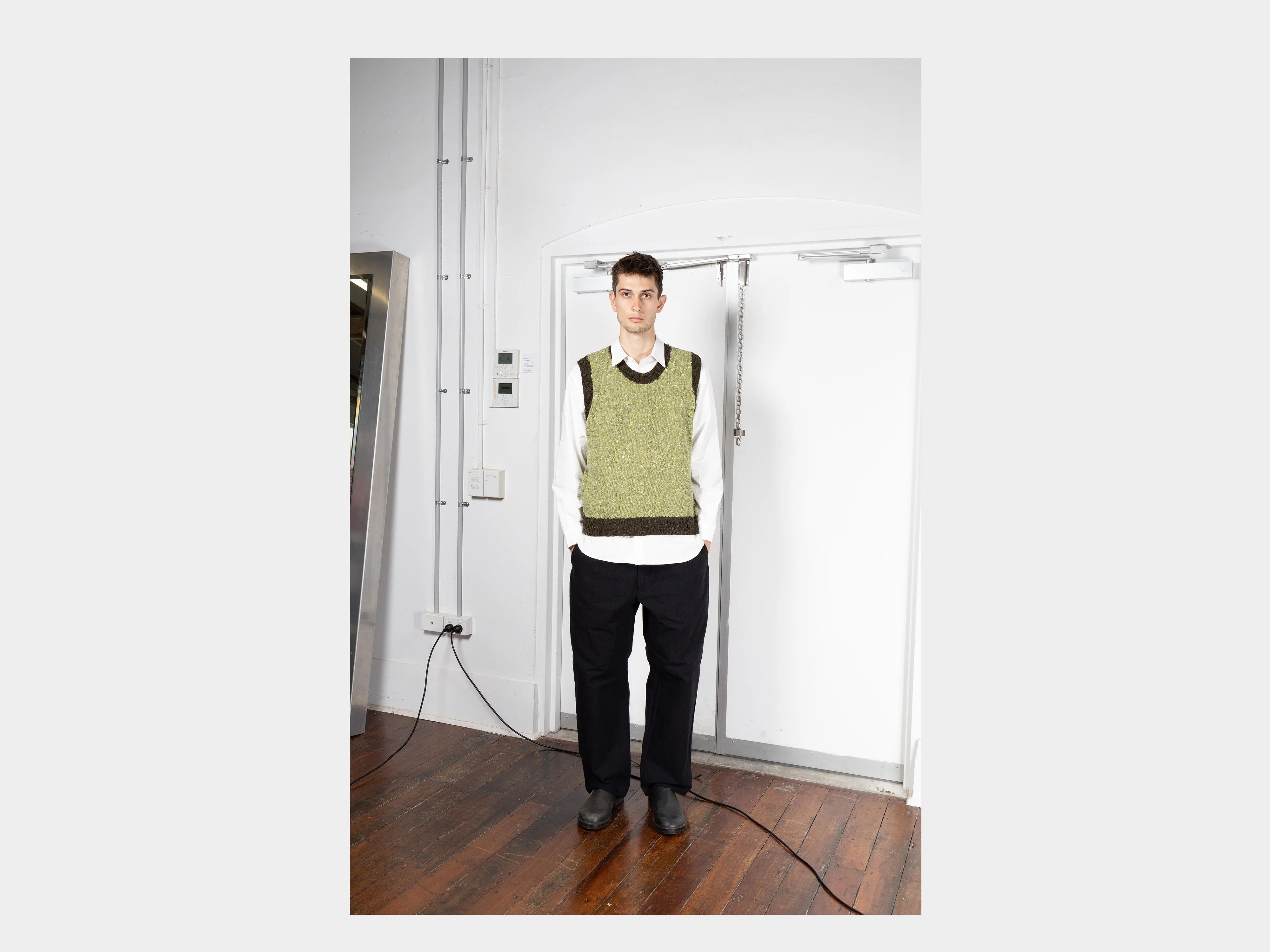 MAN-TLE SP R13Z2 Knit Vest Size US M / EU 48-50 / 2 - 4 Thumbnail