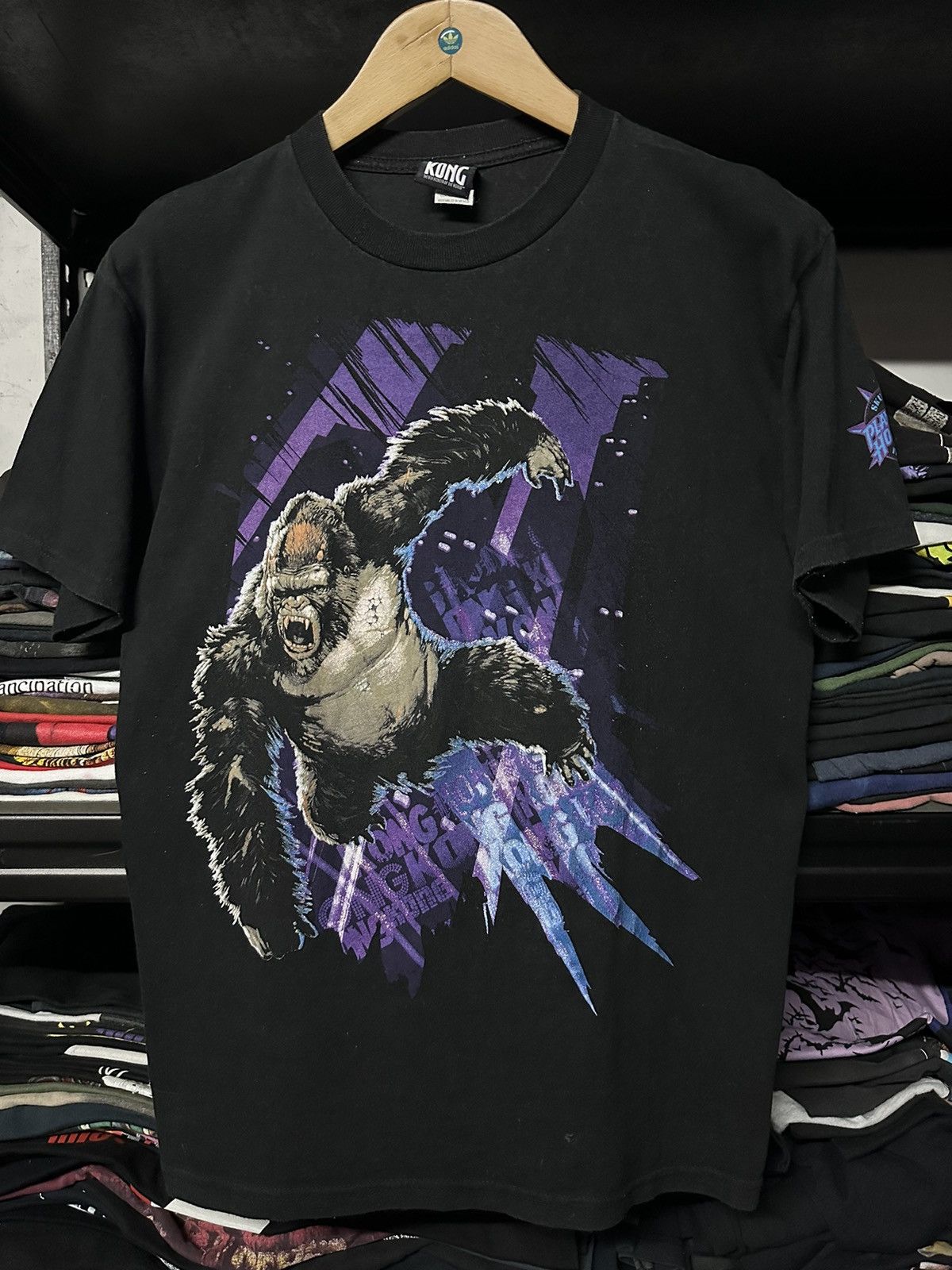 Vintage Vintage Movie King Kong Universal Studios Tee Size US M / EU 48-50 / 2 - 1 Thumbnail