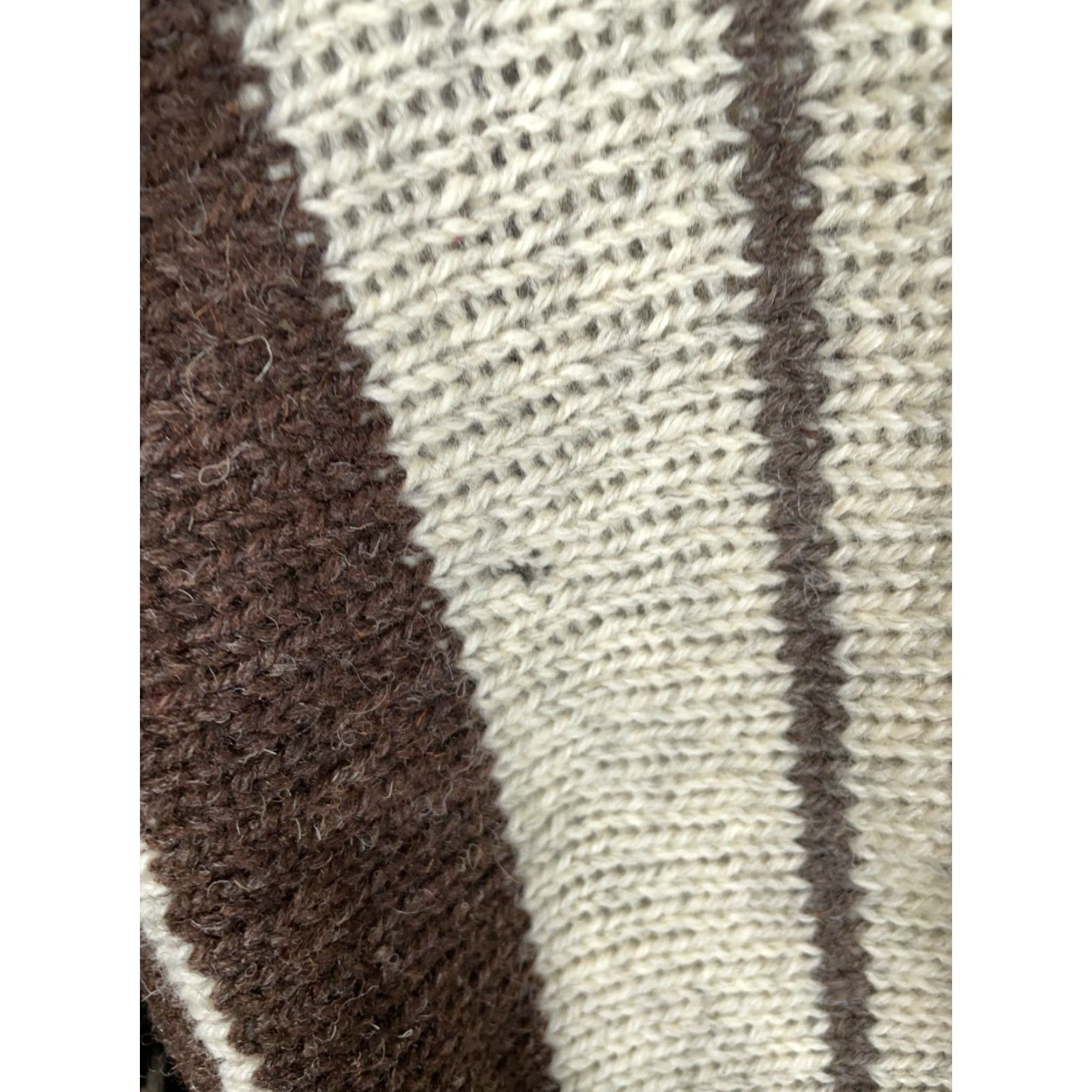 Vintage VINTAGE Cyril Cullen Pure Wool Sweater Adult XL Beige Striped Ireland Chunky Knit Men's Pullover Knit Wool Crew Neck Heavyweight 90s Classic Preppy Size US XL / EU 56 / 4 - 4 Thumbnail