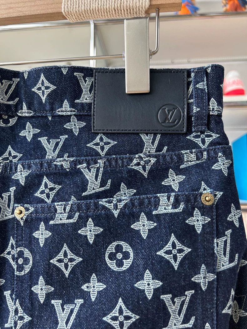 Louis Vuitton Louis Vuitton 18SS original Vivienne blue full Monogram lo Size US 30 / EU 46 - 5 Thumbnail
