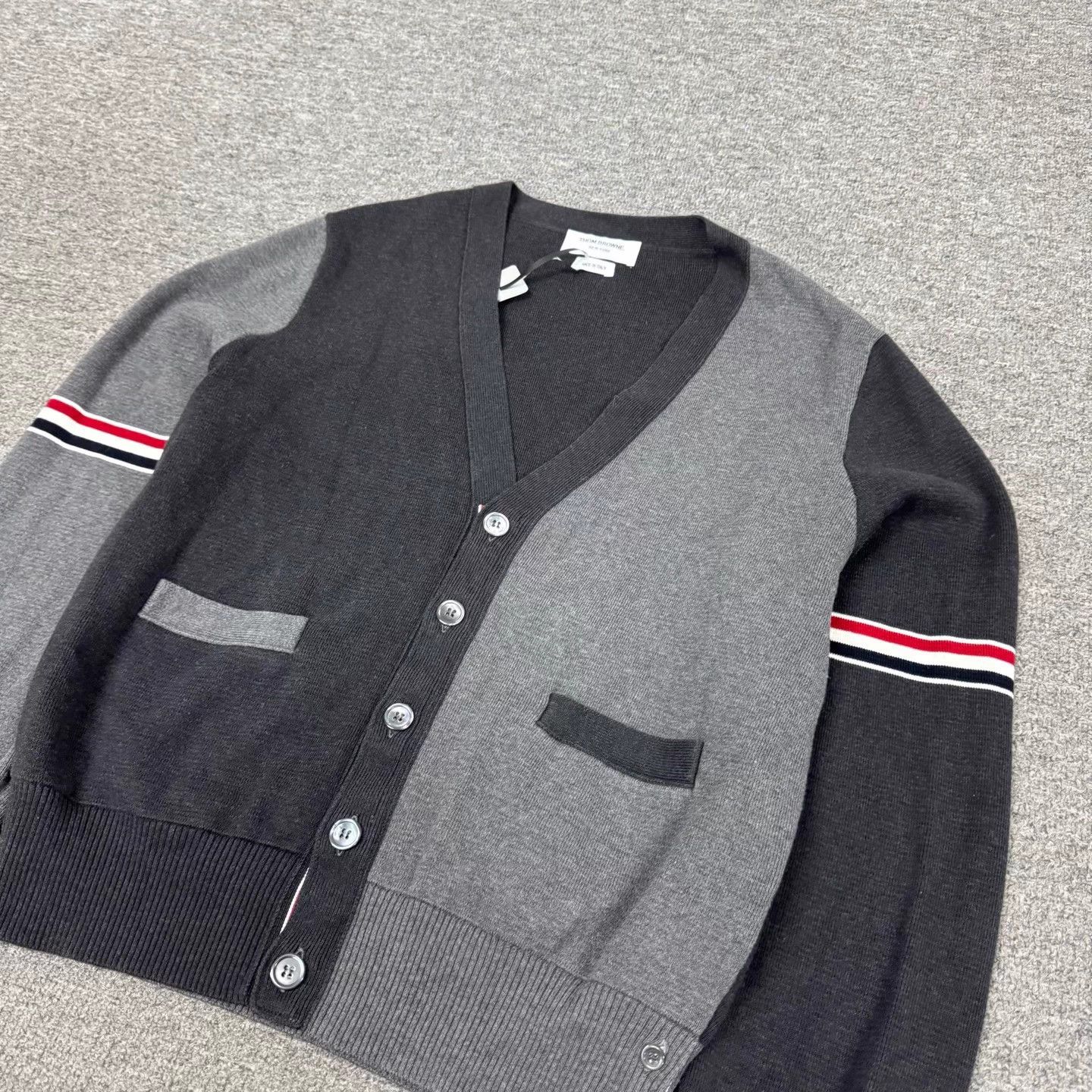 Thom Browne TB color blocked striped sleeve knit cardigan 3 Size US L / EU 52-54 / 3 - 3 Thumbnail