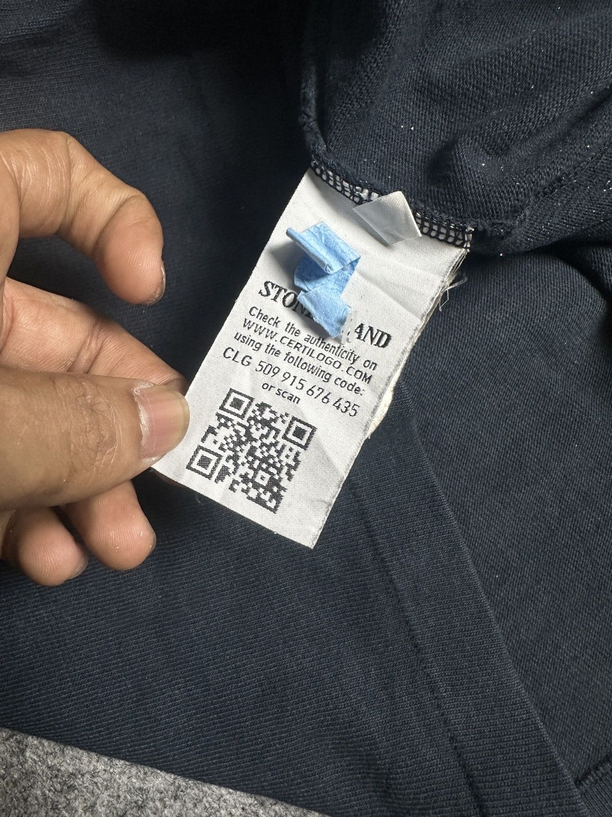 Stone Island Stone Island Navy Compass Badge Long Sleeve Sweatshirt. Size US L / EU 52-54 / 3 - 8 Thumbnail