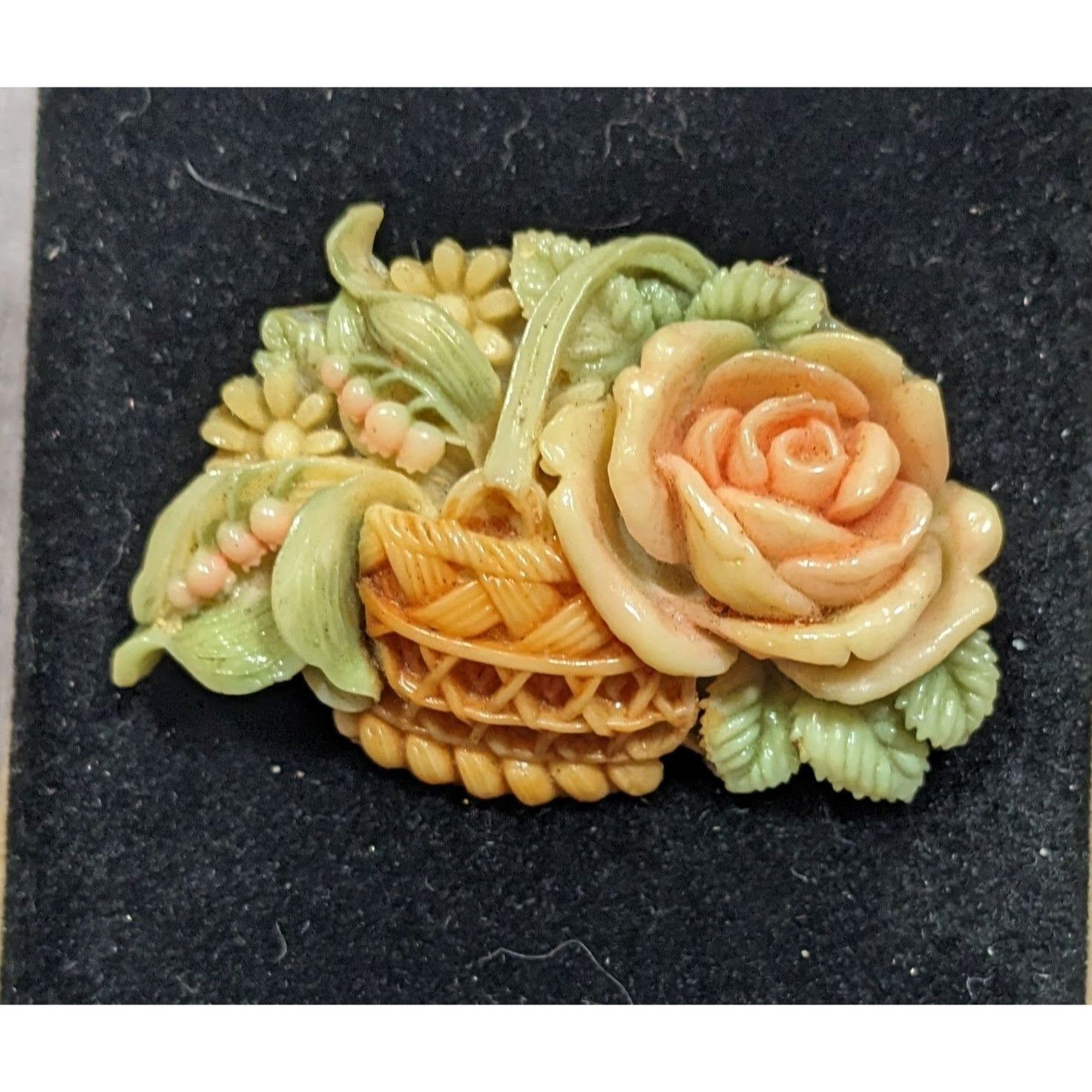 Other Vintage Cottagecore Japanese Carved Celluloid Brooch Size ONE SIZE - 3 Thumbnail