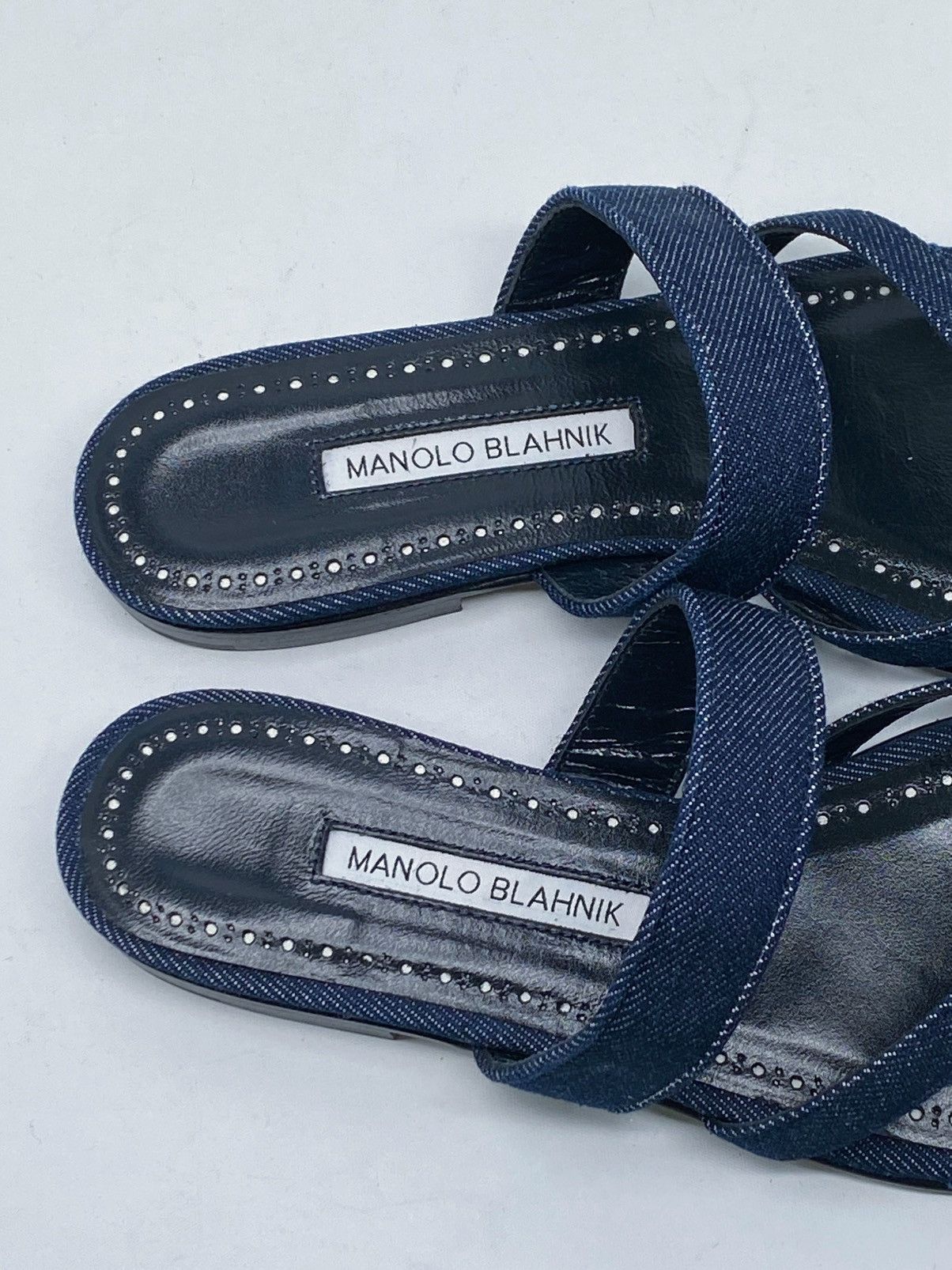 Manolo Blahnik Manolo Blahnik Susaperf Cotton Flat Sandals size 37 Size US 7 / IT 37 - 10 Thumbnail