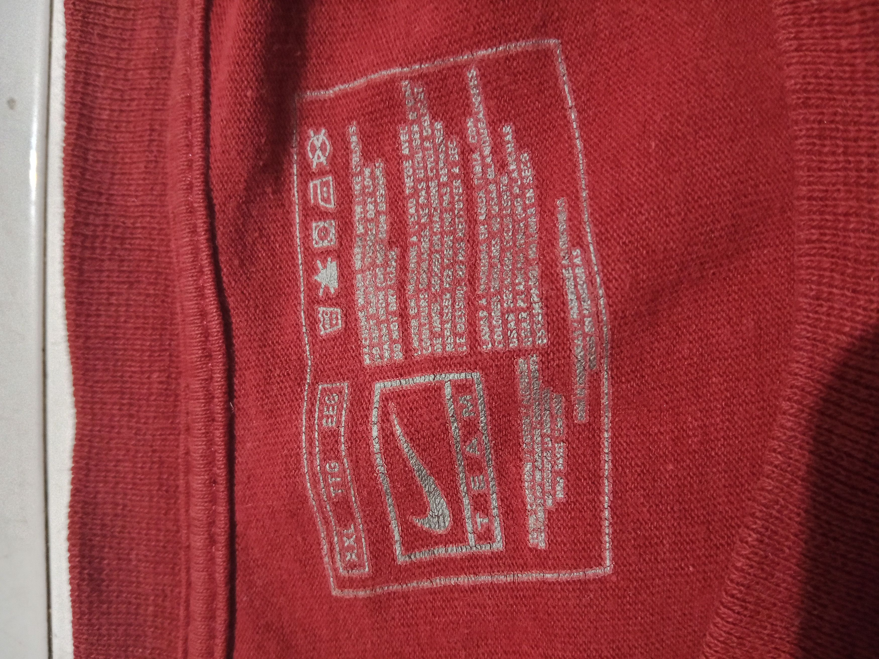 Nike Rare Vintage T-Shirt Nike Size US XL / EU 56 / 4 - 7 Thumbnail