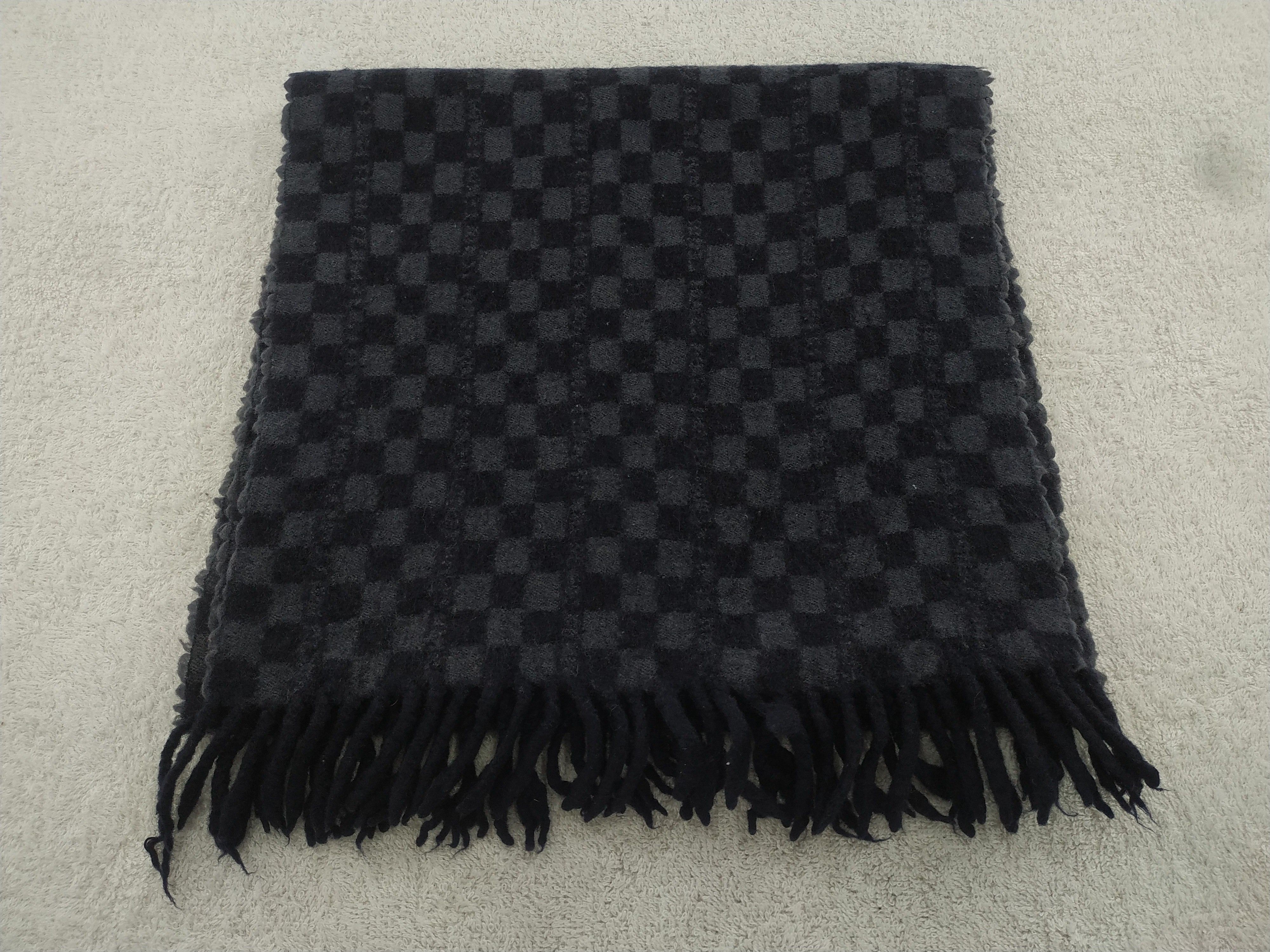 Vintage Fendi Scarf / Muffler / Neckwear Size ONE SIZE - 2 Thumbnail