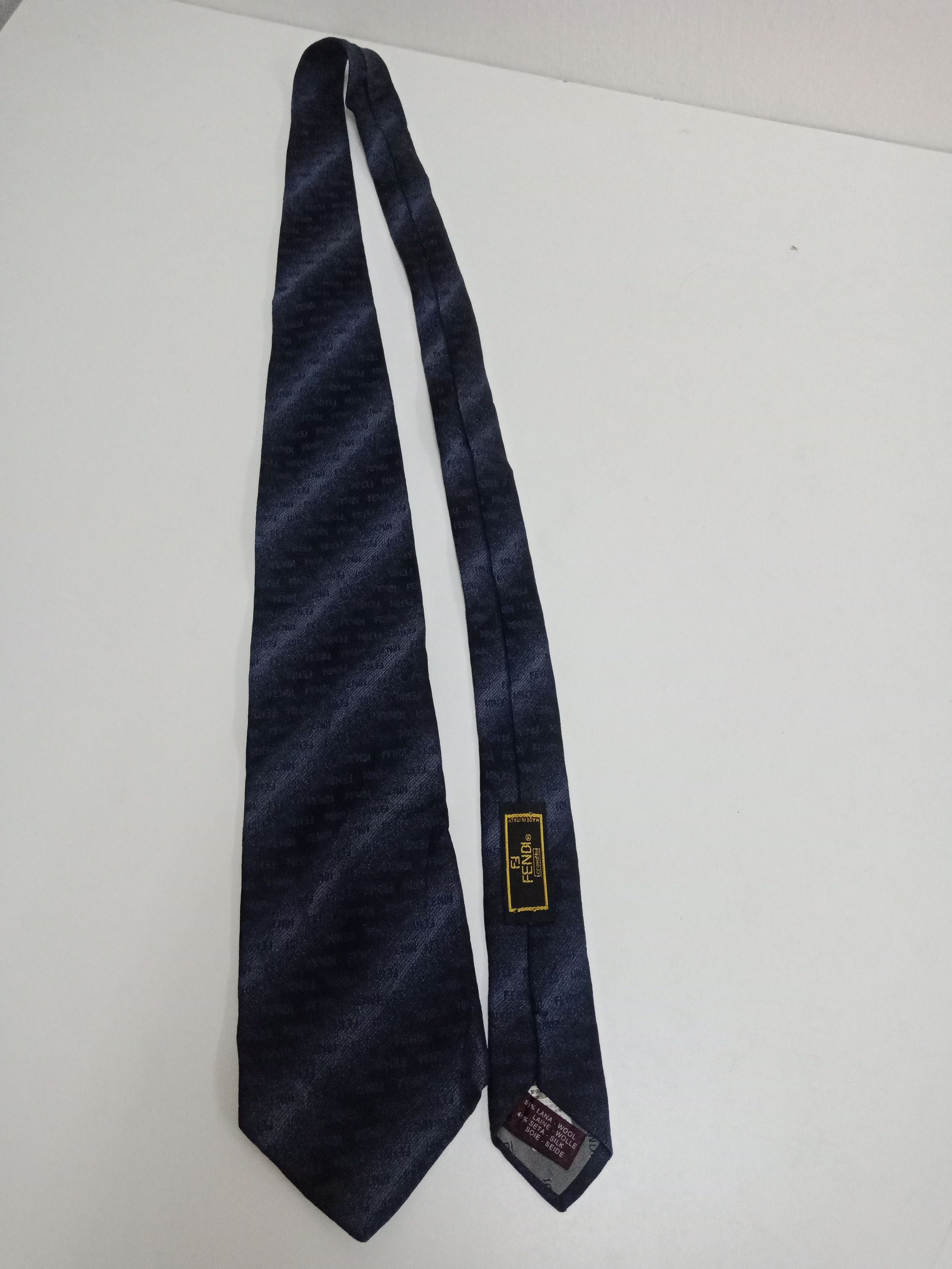 Fendi Fendi Monogram Made in Italy Size ONE SIZE - 1 Thumbnail