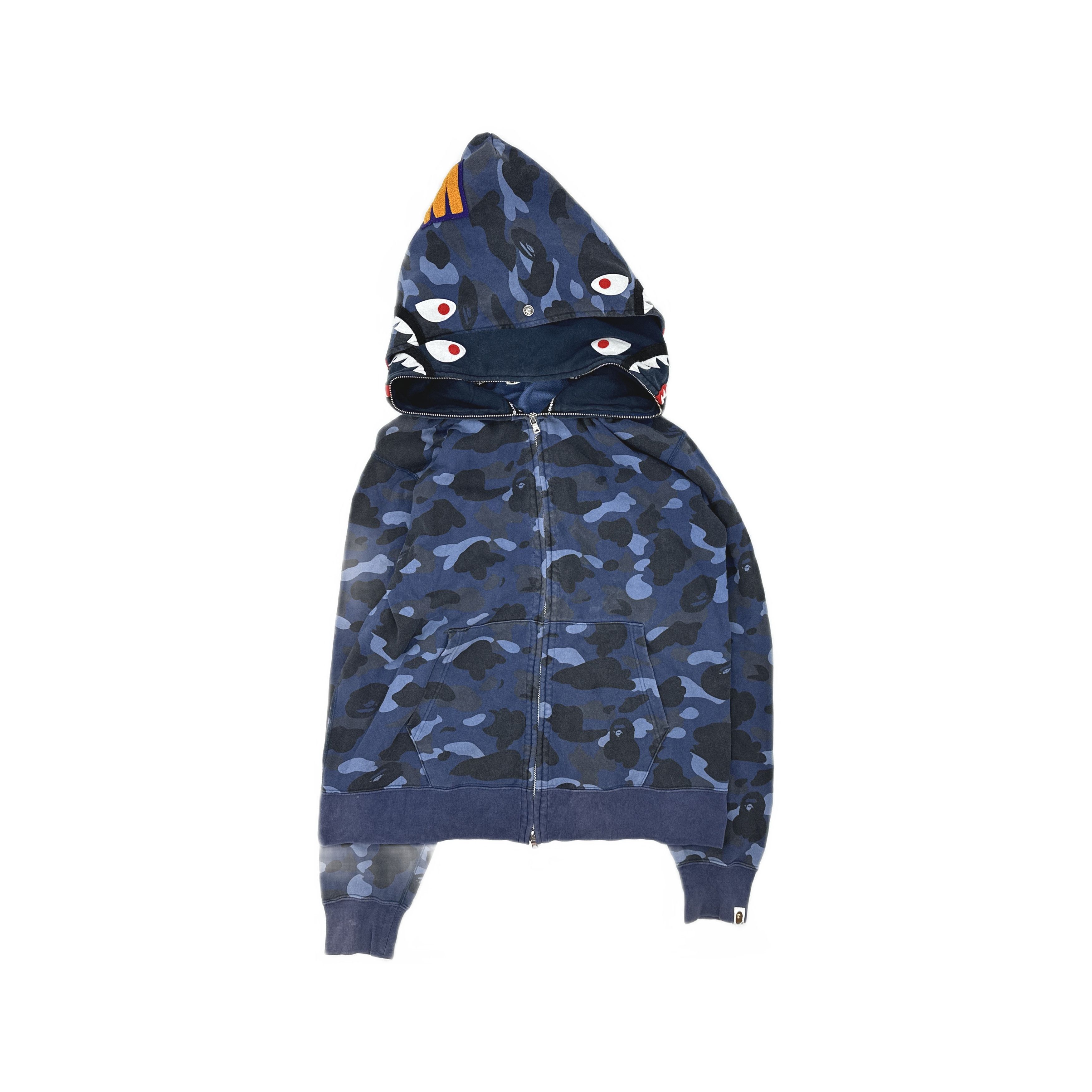 Bape A Bathing Ape Blue Camo Shark Full-Zip Hoodie Size XXL Size US XXL / EU 58 / 5 - 1 Thumbnail