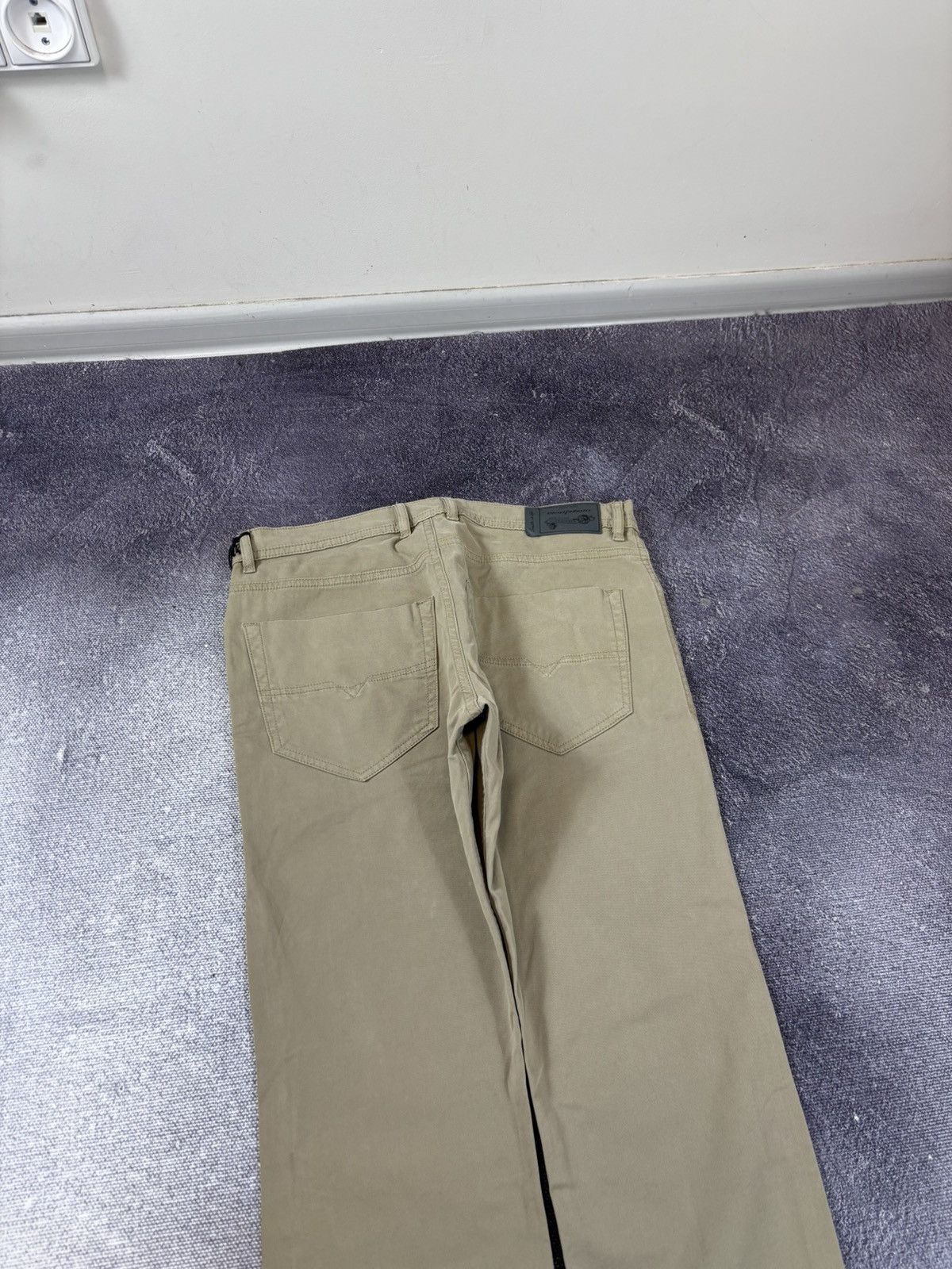 Diesel Diesel NWT Men’s Sand Beige Slim Fit Stretch Chino Pants Size US 30 / EU 46 - 16 Thumbnail