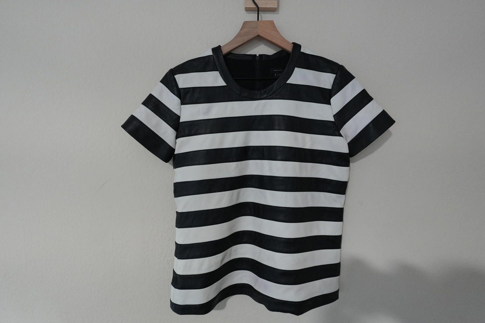 Theory Women's S Black White Leather Striped 100% Lamb Skin