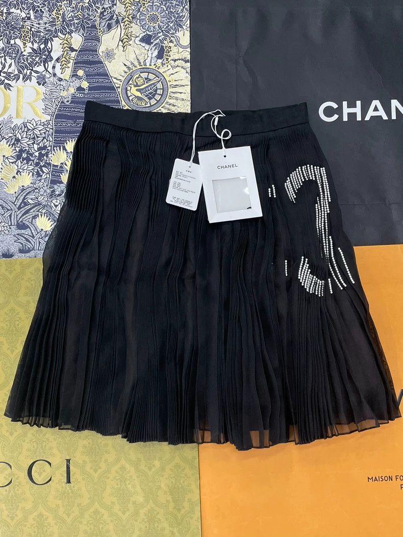 Chanel chanel Black silk double C pearl beaded skirt Size 24" / US 00 / IT 34 - 1 Thumbnail
