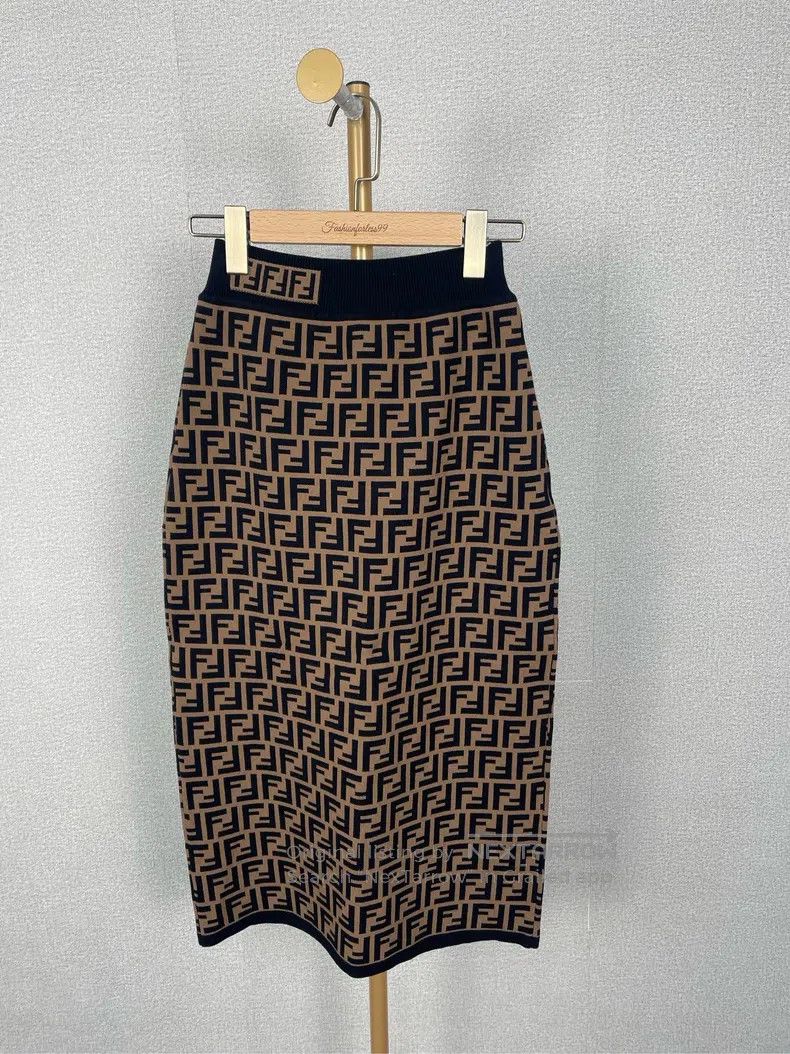 Fendi Elegant slim fit long dress for women