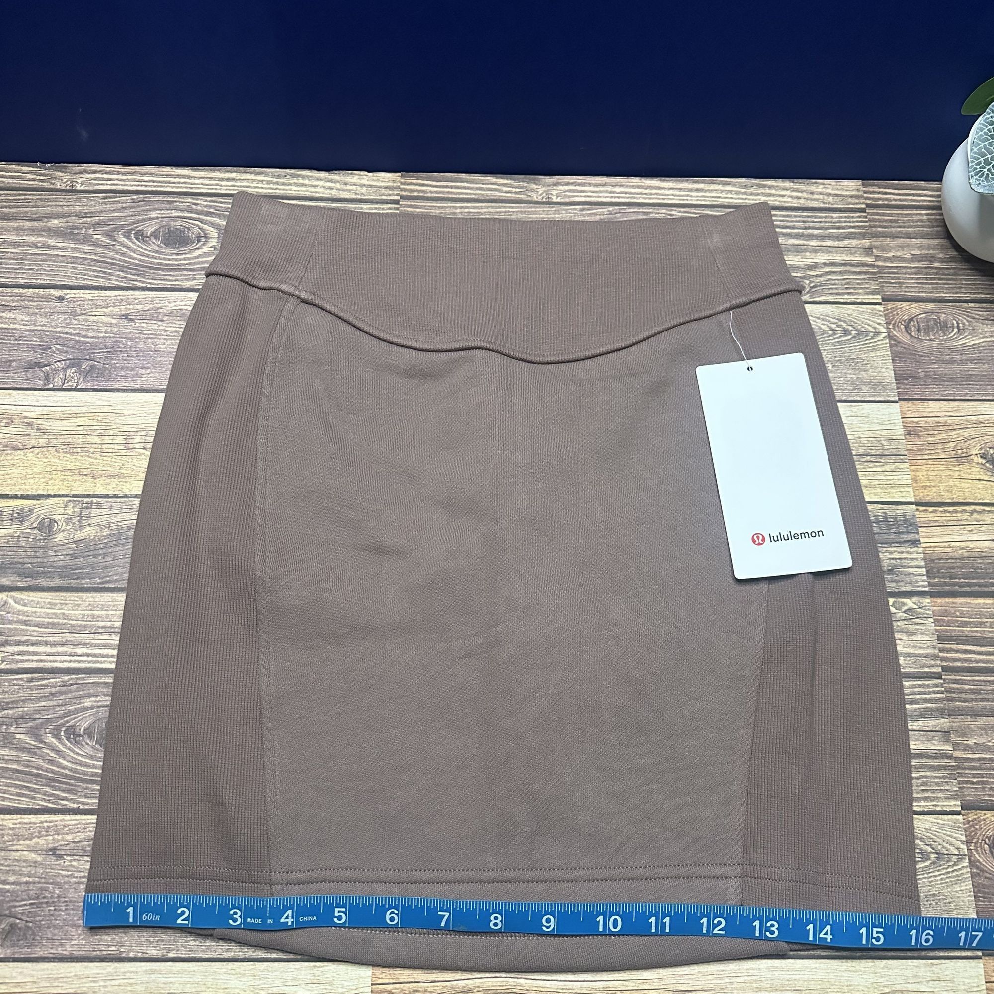 Lululemon Lululemon Scuba High Rise Mini Skirt NWT Size Small (TPTC) Size 28" / US 6 / IT 42 - 5 Thumbnail