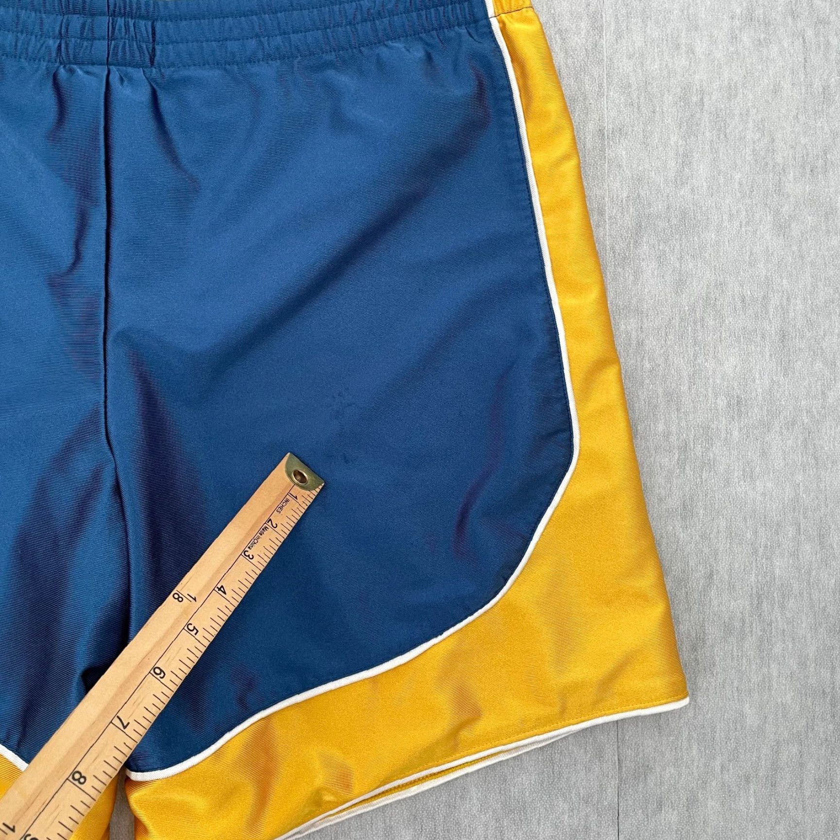 Nike VINTAGE Nike Shorts Adult Large Blue Yellow Reversible Stitched Logo Mens L Size US 33 - 7 Thumbnail